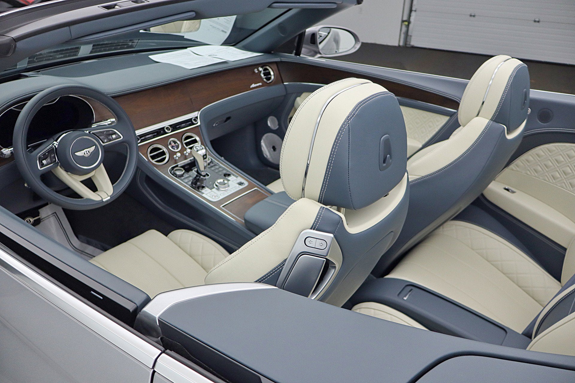 2023 Bentley Continental GTC Azure V8/LEASE OPTIONS AVAILABLE