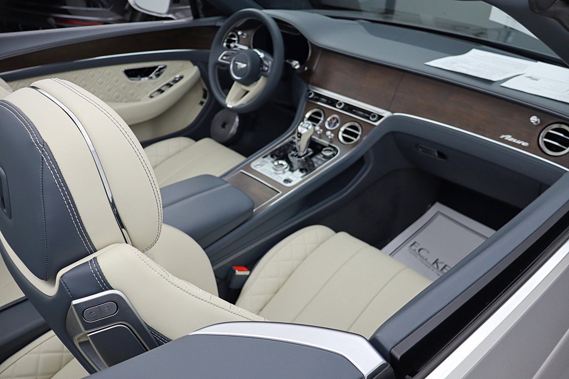 2023 Bentley Continental GTC Azure V8/LEASE OPTIONS AVAILABLE