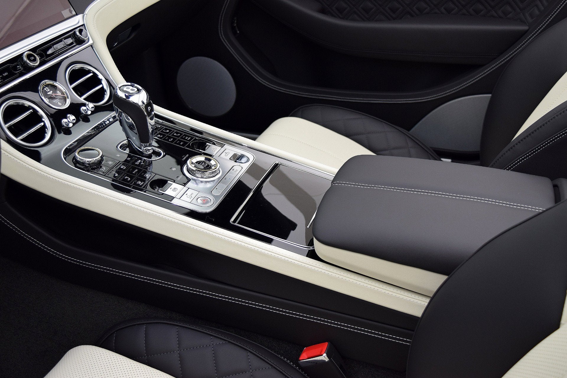 2021 Bentley Continental GTC V8