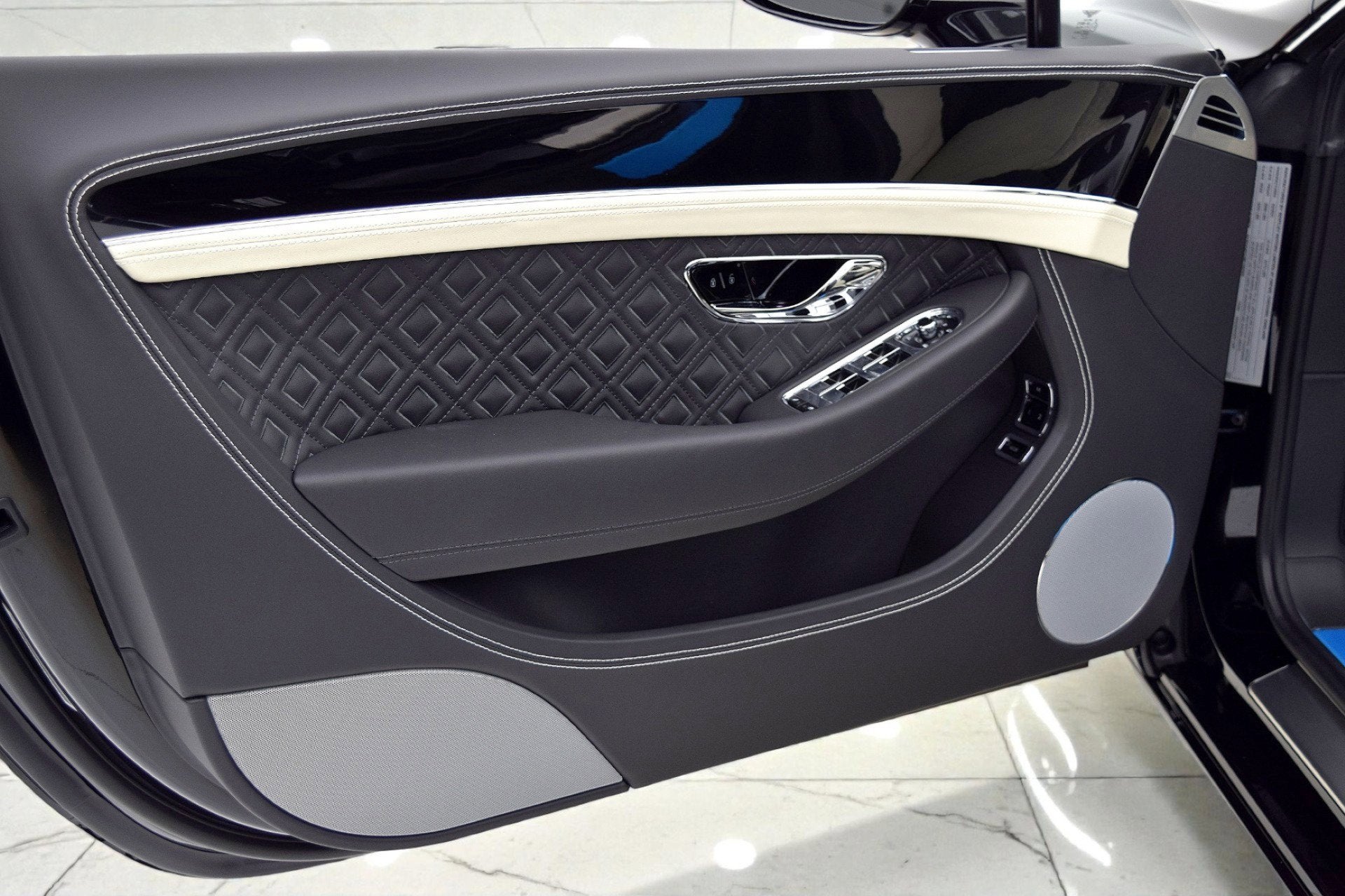 2021 Bentley Continental GTC V8