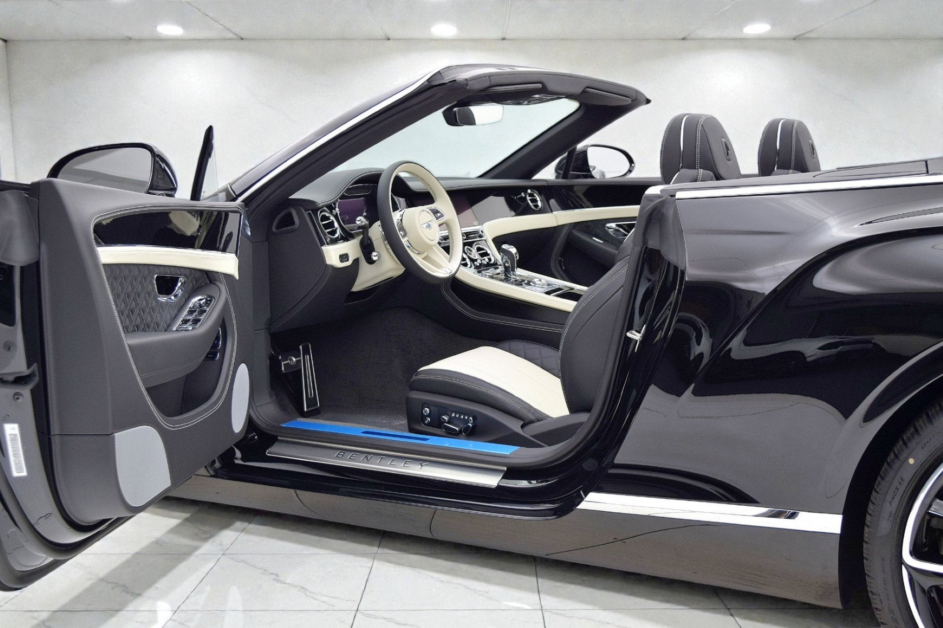 2021 Bentley Continental GTC V8