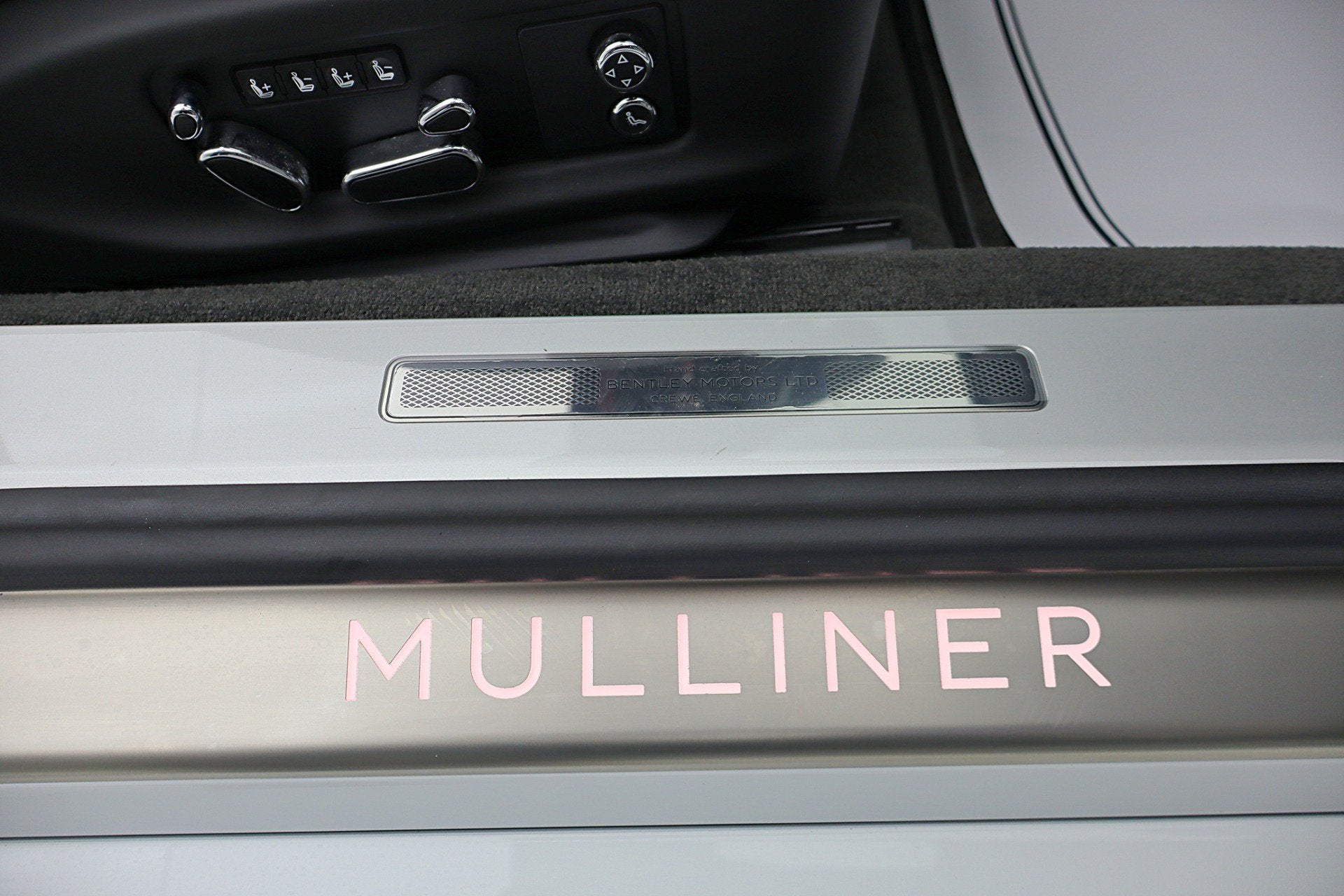 2022 Bentley Continental GTC Mulliner V8