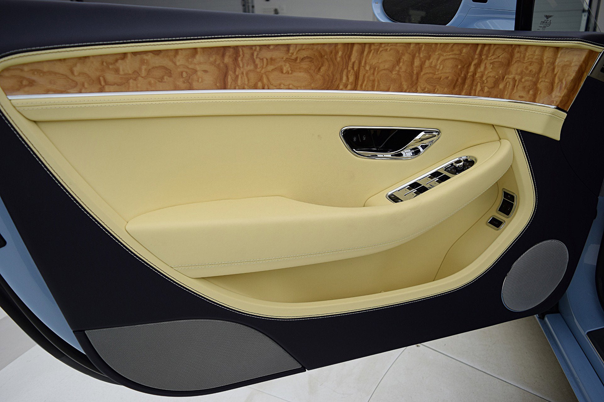 2023 Bentley Continental GTC V8/LEASE OPTIONS AVAILABLE