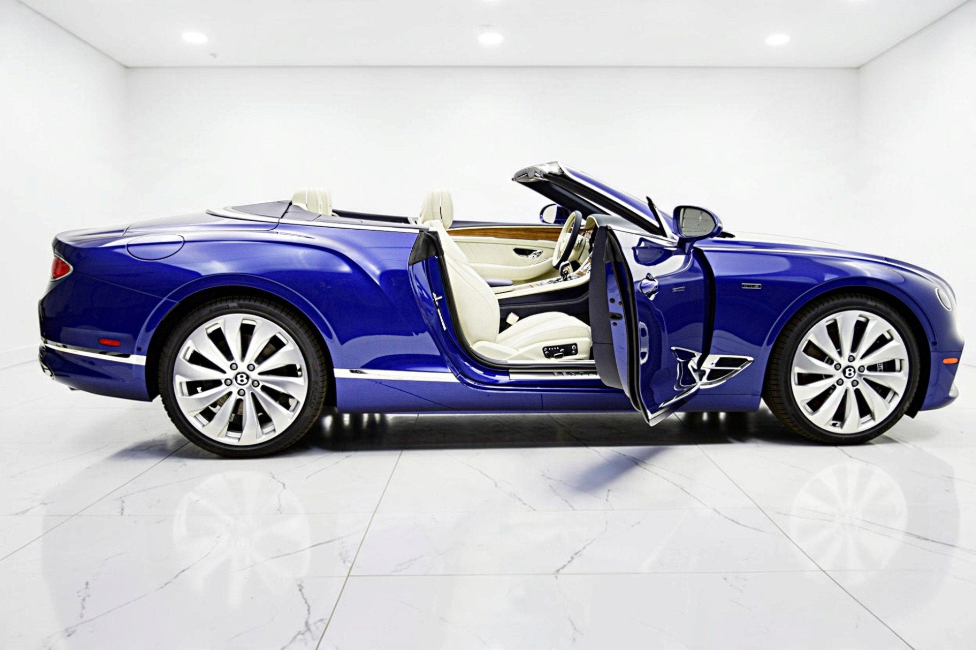 2024 Bentley Continental GTC Edition 8/LEASE OPTIONS AVAILABLE