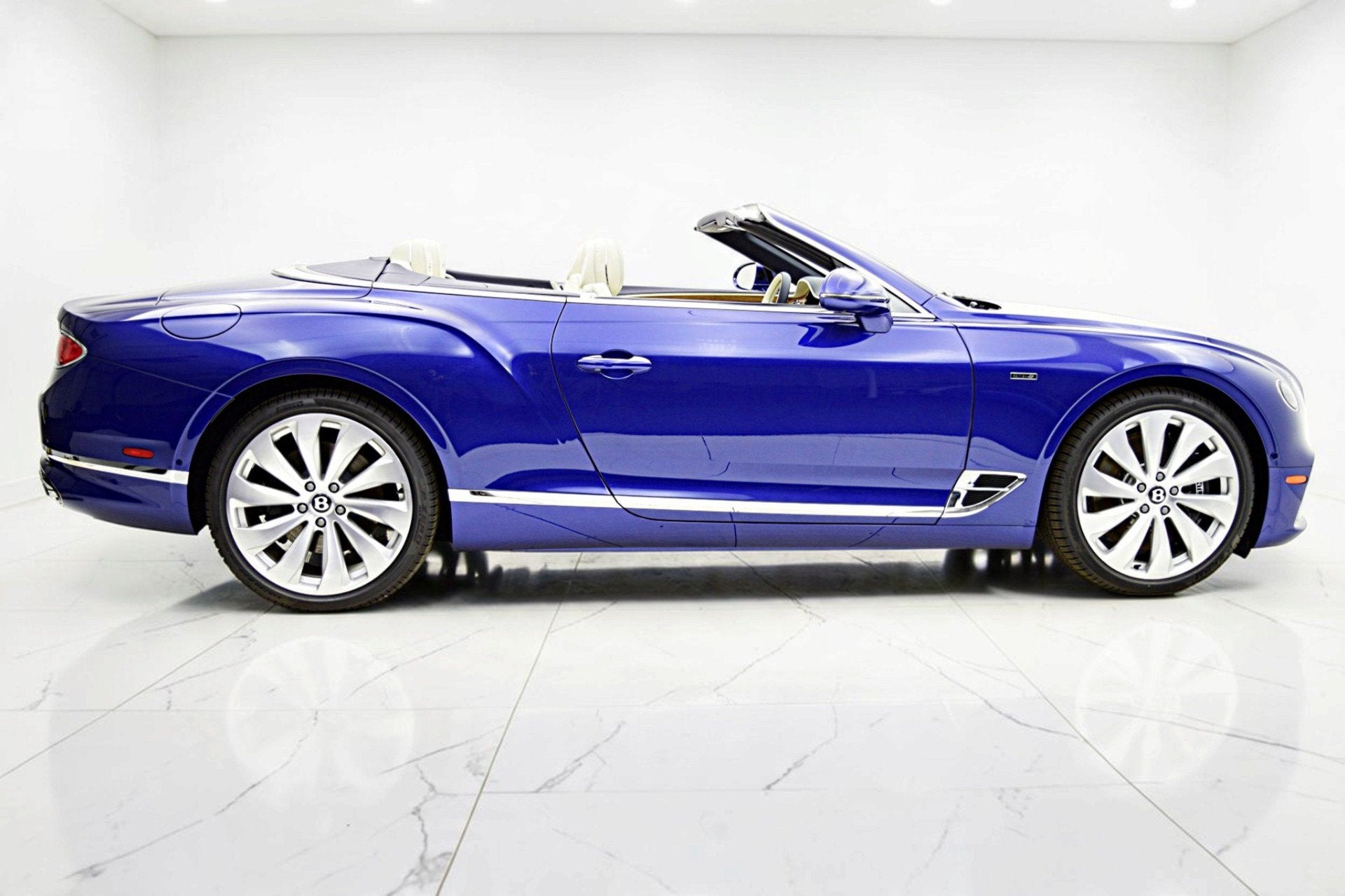 2024 Bentley Continental GTC Edition 8/LEASE OPTIONS AVAILABLE