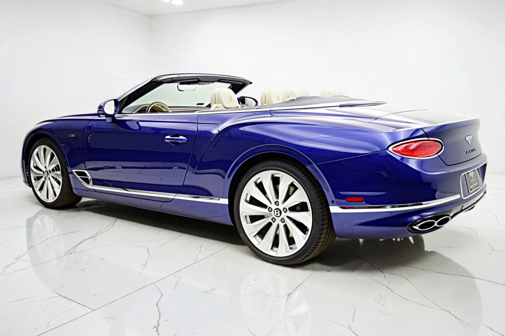 2024 Bentley Continental GTC Edition 8/LEASE OPTIONS AVAILABLE