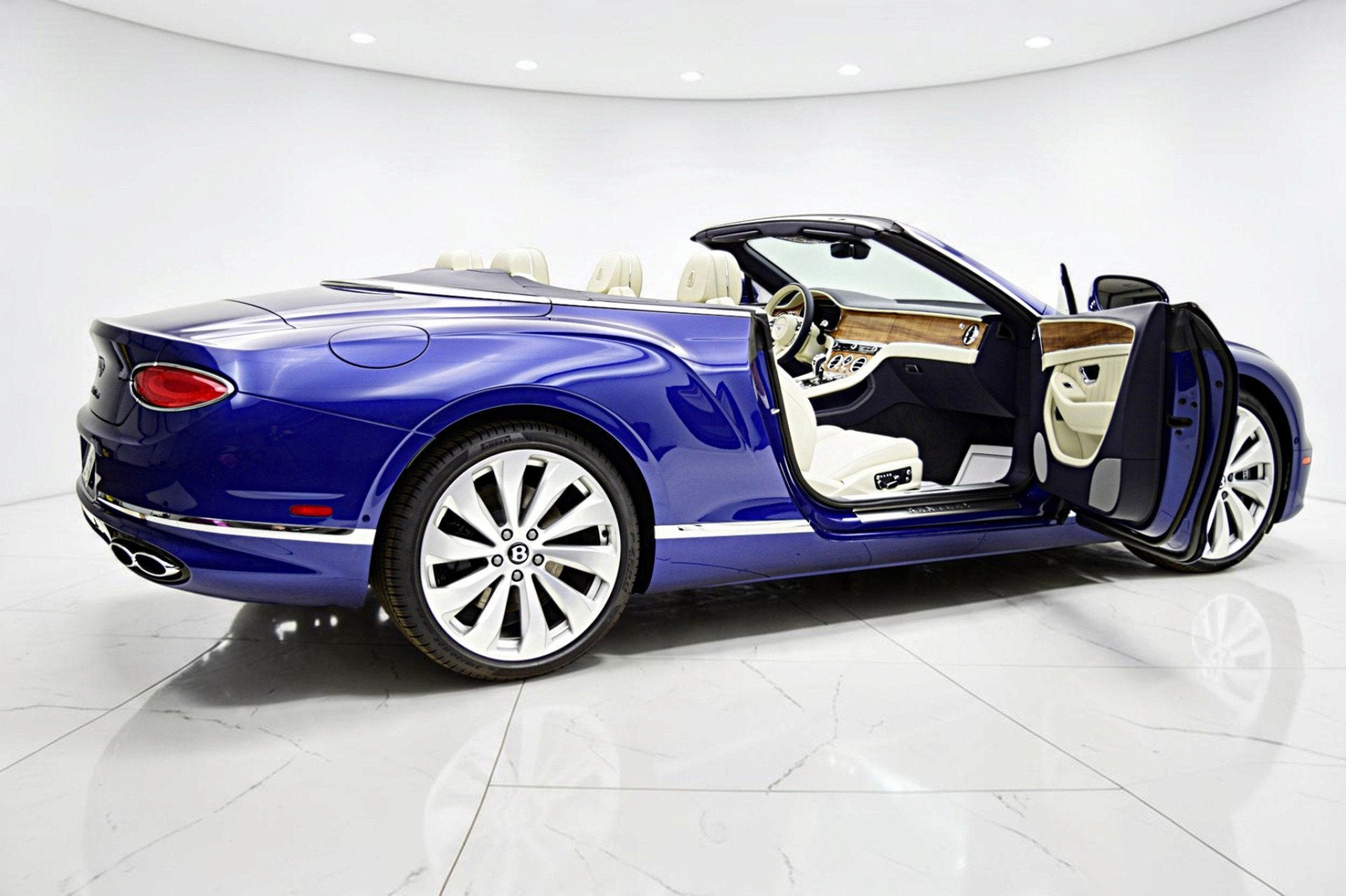 2024 Bentley Continental GTC Edition 8/LEASE OPTIONS AVAILABLE