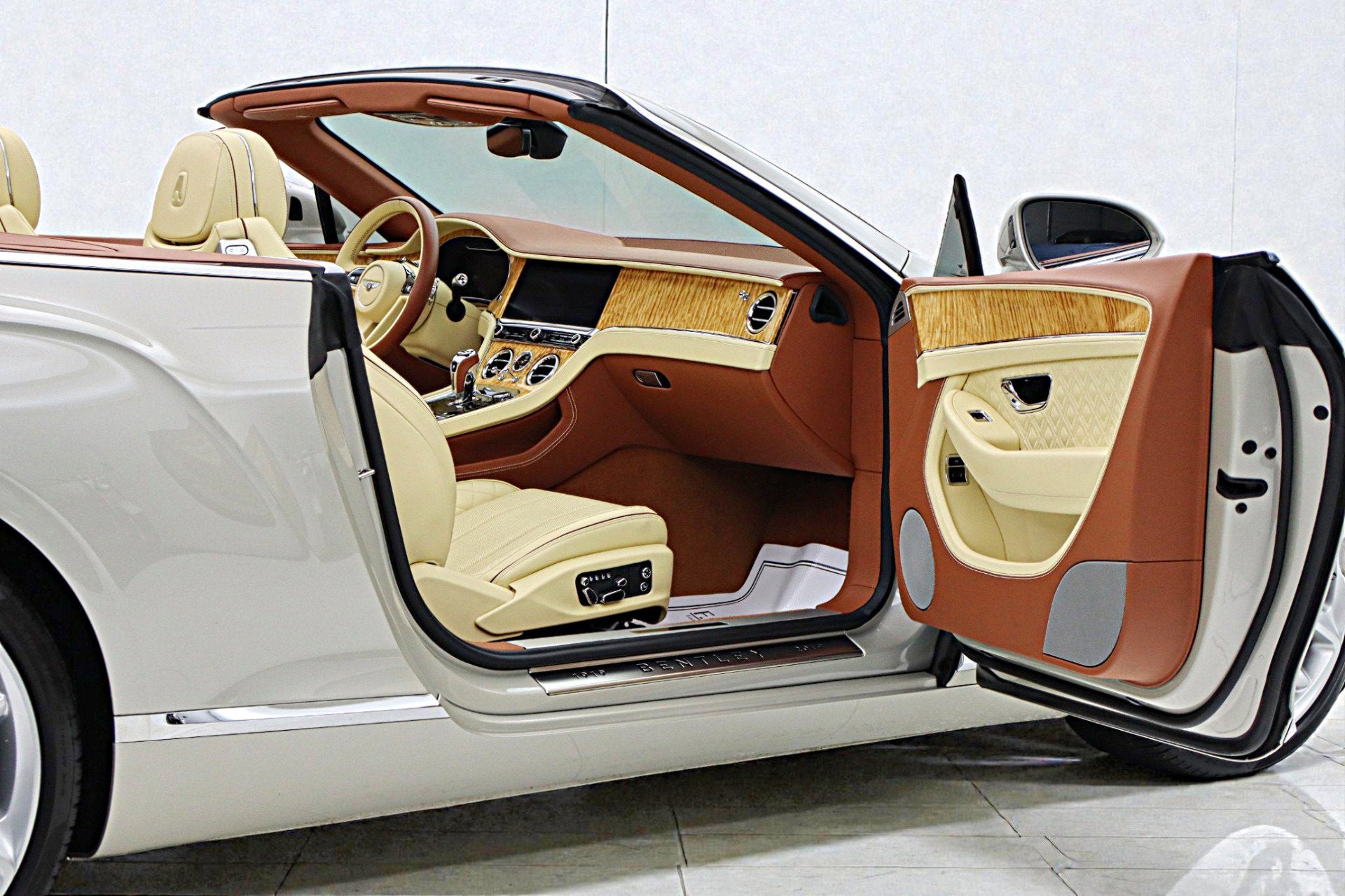 2020 Bentley Continental GTC V8/LEASE OPTIONS AVAILABLE