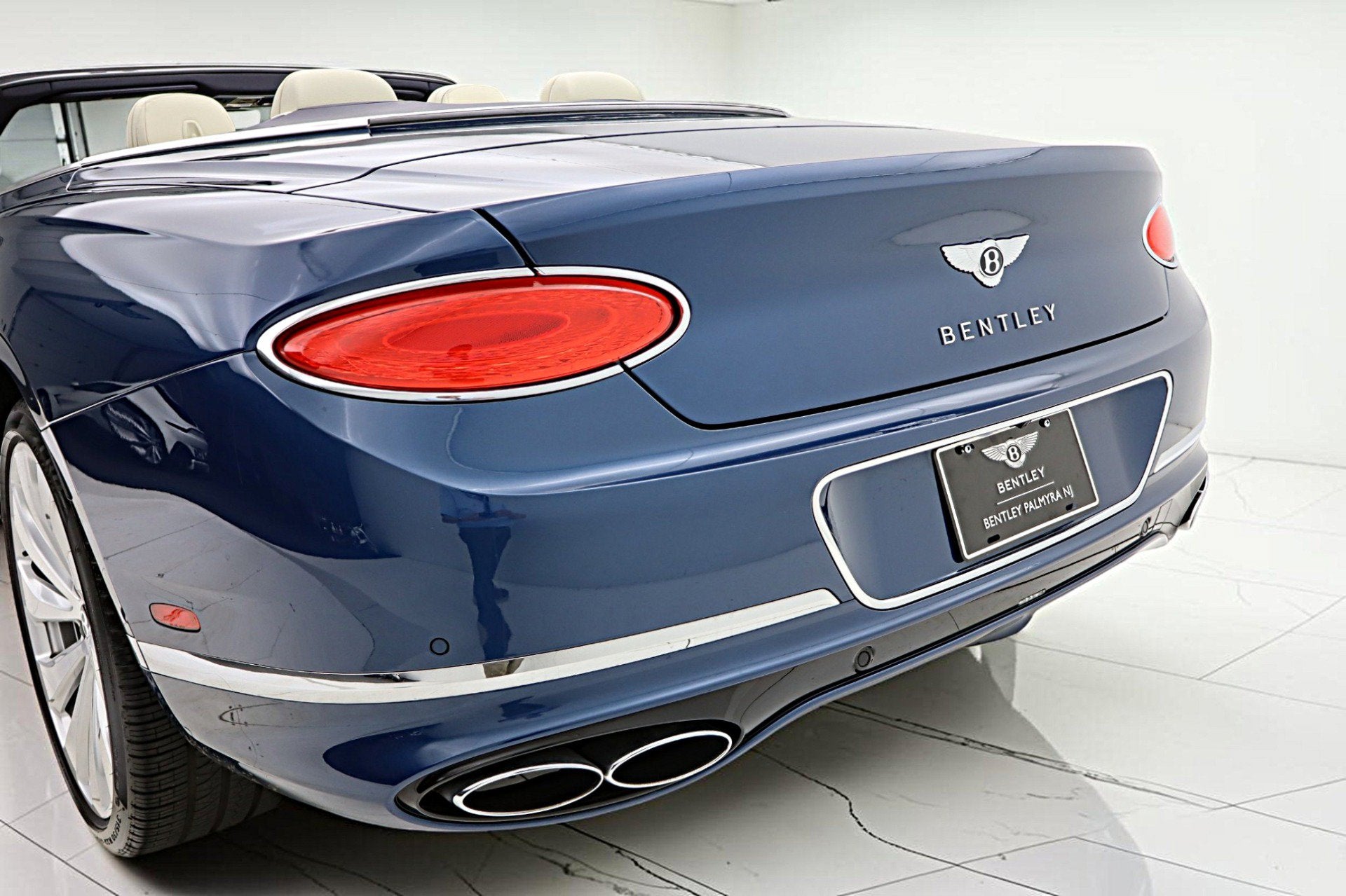 2024 Bentley Continental GTC Azure V8/LEASE OPTIONS AVAILABLE