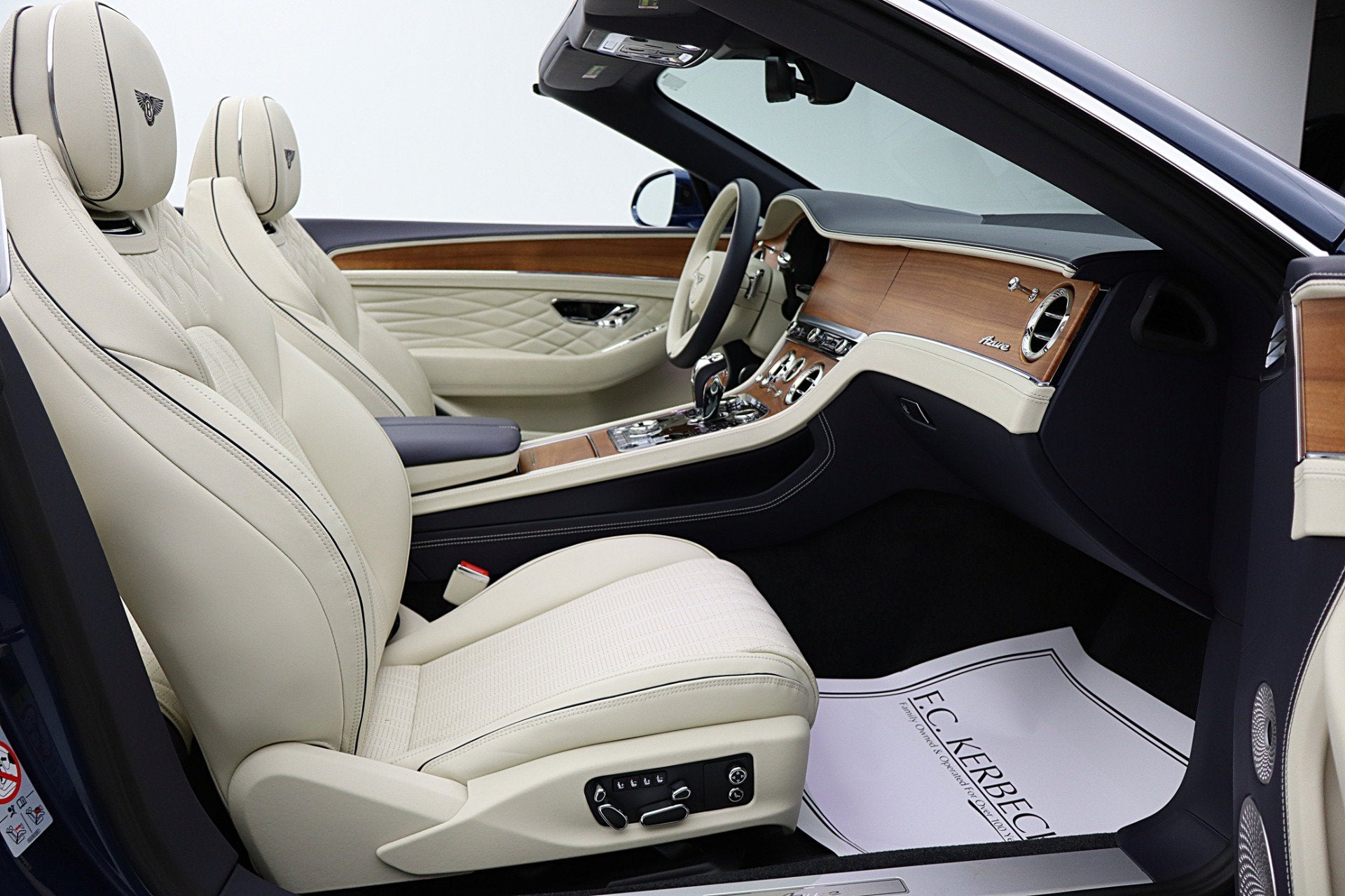 2024 Bentley Continental GTC Azure V8/LEASE OPTIONS AVAILABLE