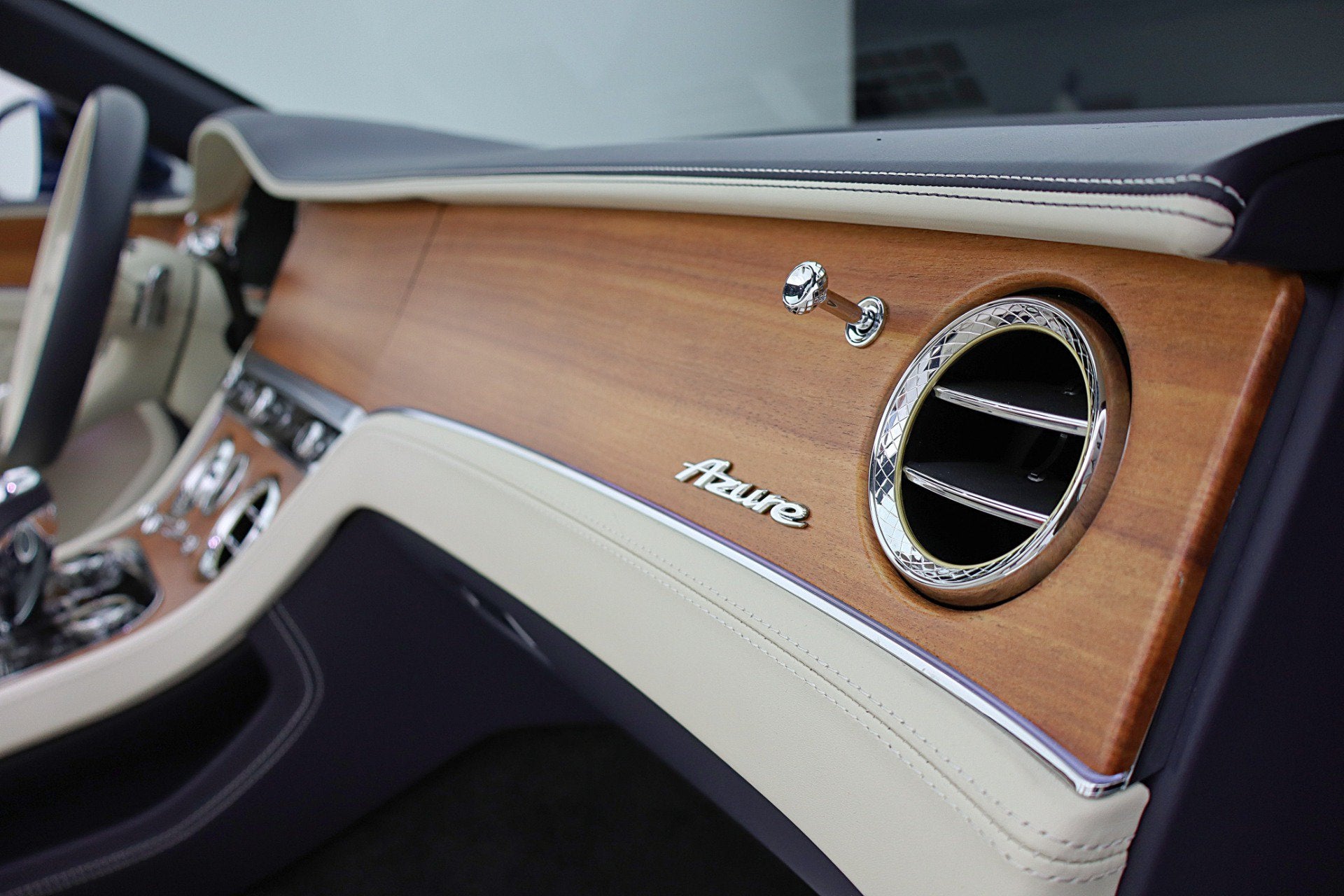 2024 Bentley Continental GTC Azure V8/LEASE OPTIONS AVAILABLE