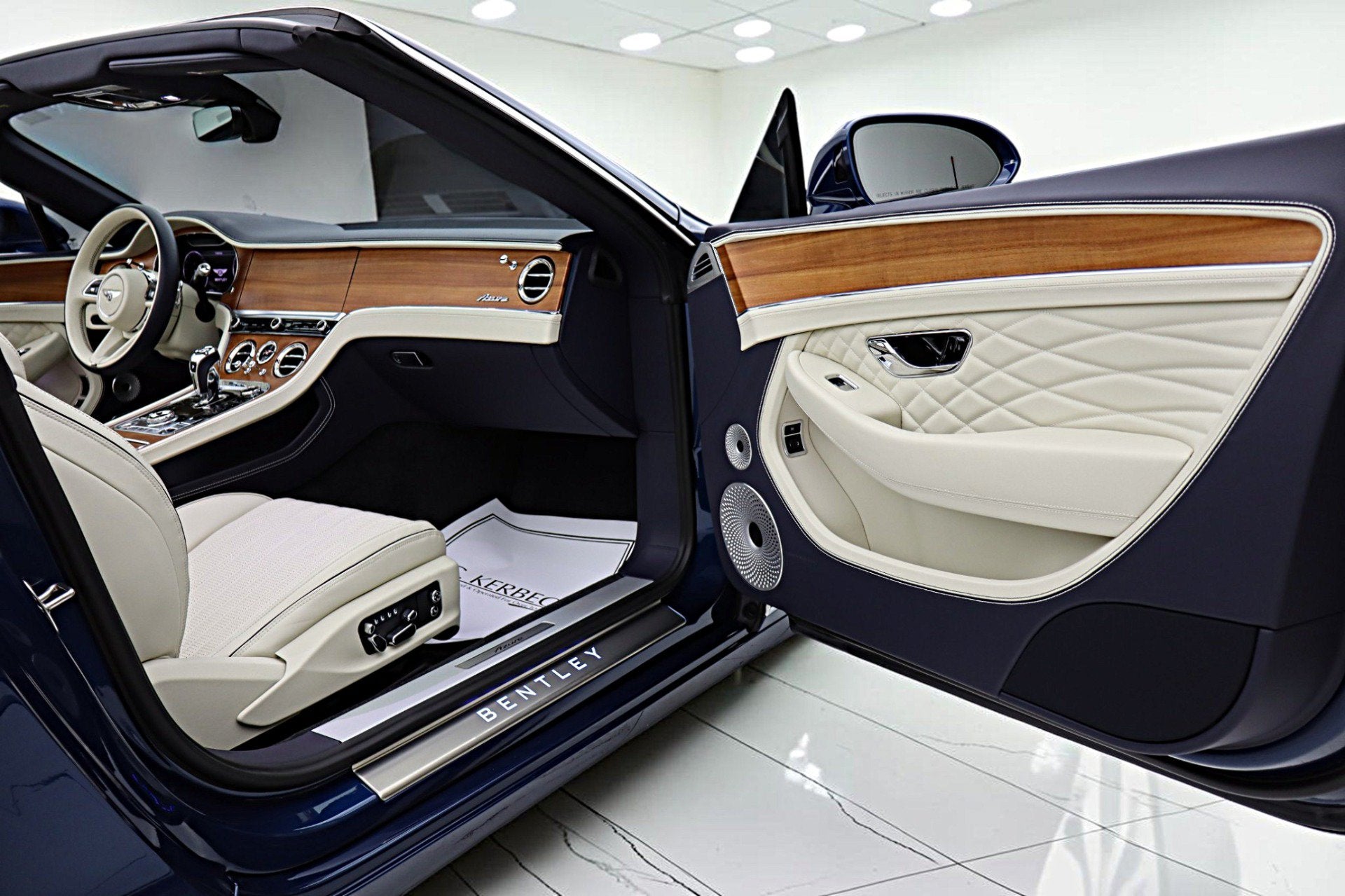 2024 Bentley Continental GTC Azure V8/LEASE OPTIONS AVAILABLE
