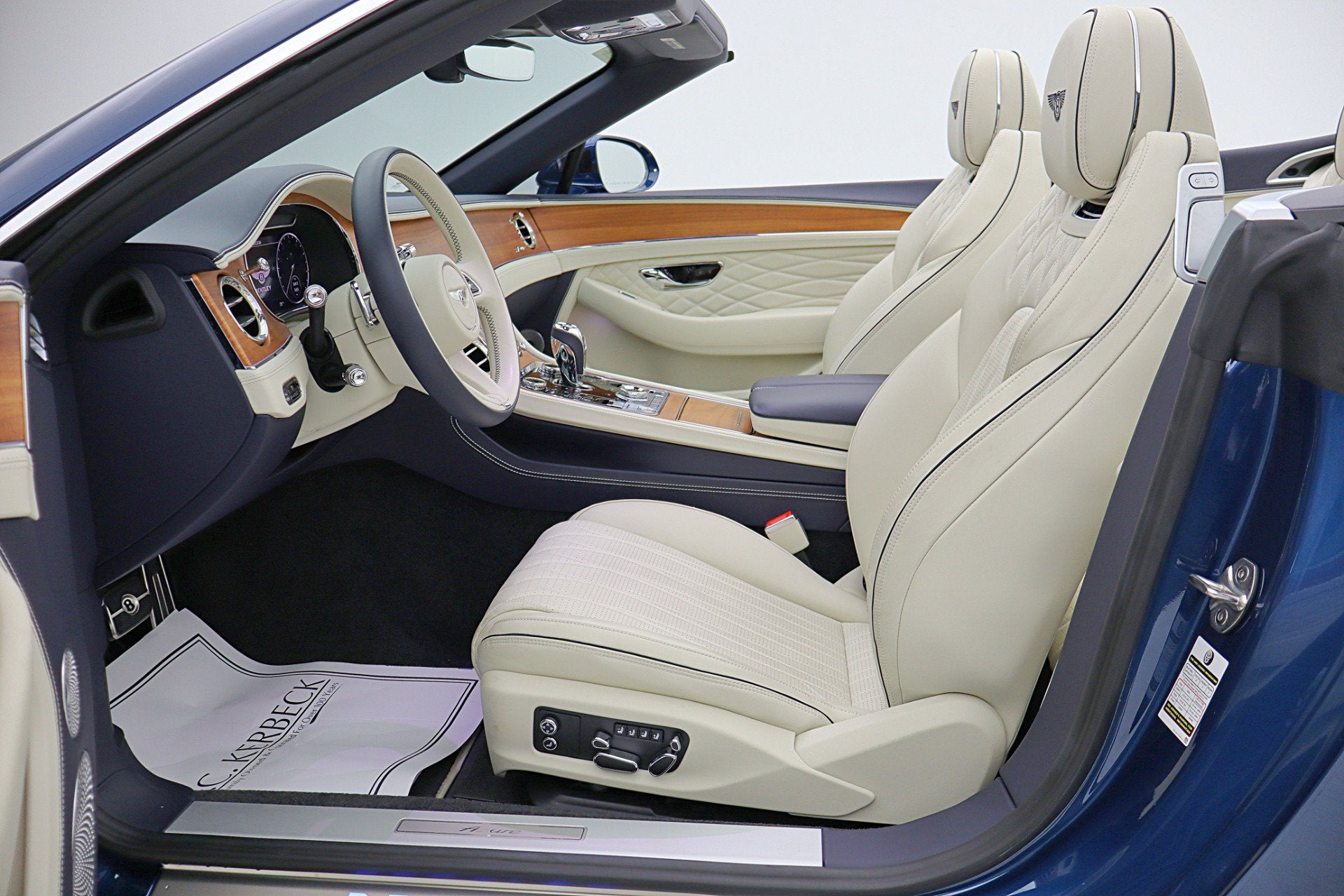 2024 Bentley Continental GTC Azure V8/LEASE OPTIONS AVAILABLE