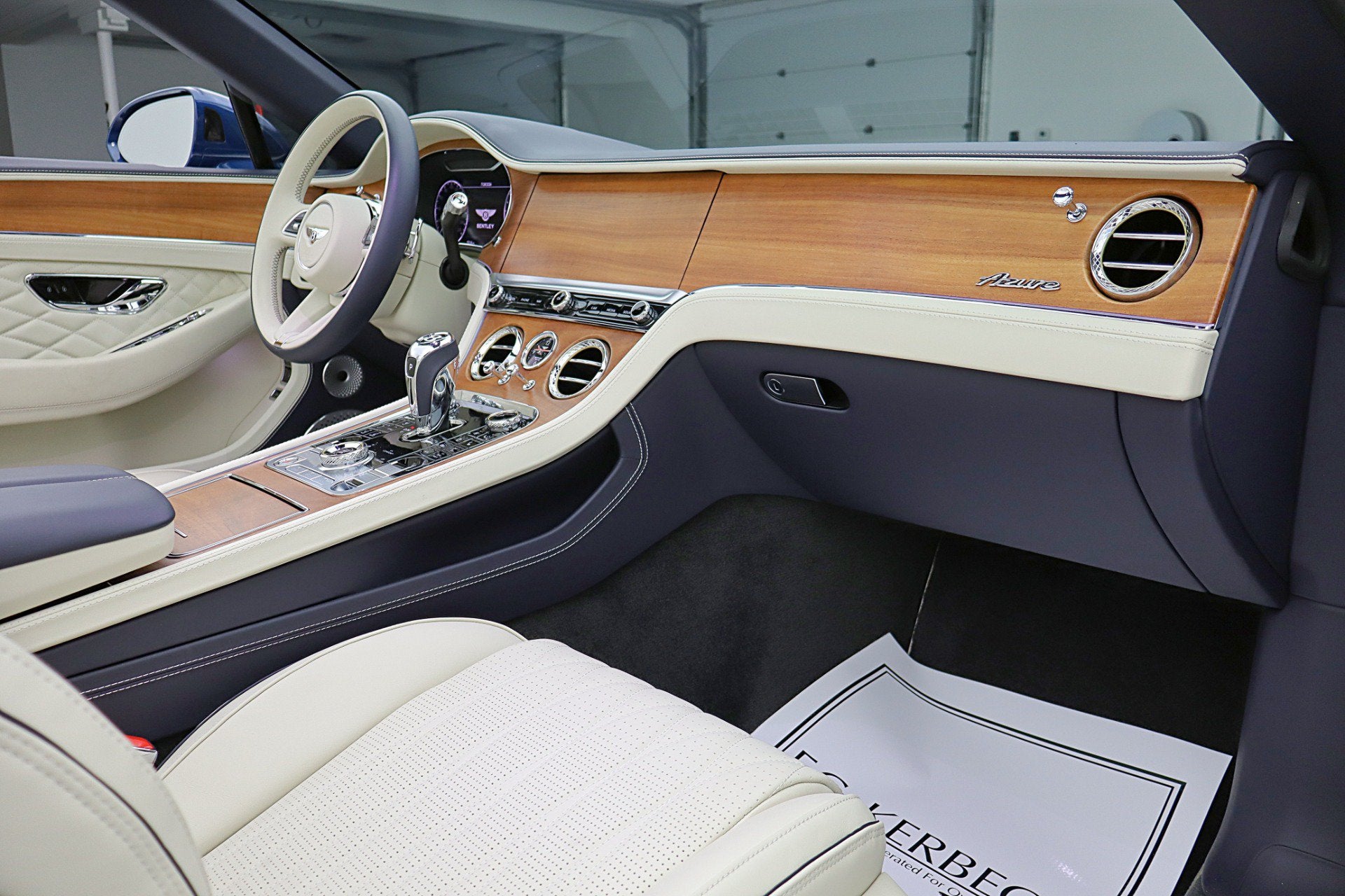 2024 Bentley Continental GTC Azure V8/LEASE OPTIONS AVAILABLE
