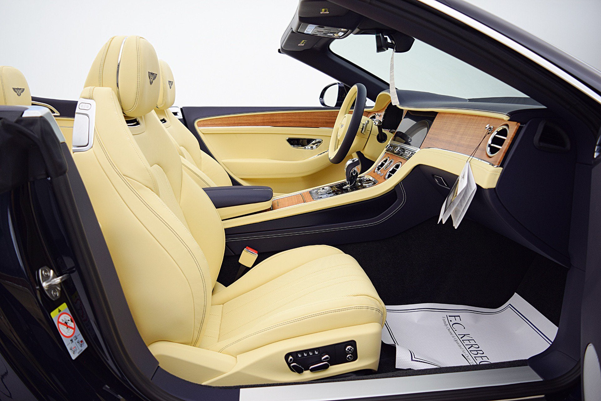 2024 Bentley Continental GTC V8/LEASE OPTIONS AVAILABLE