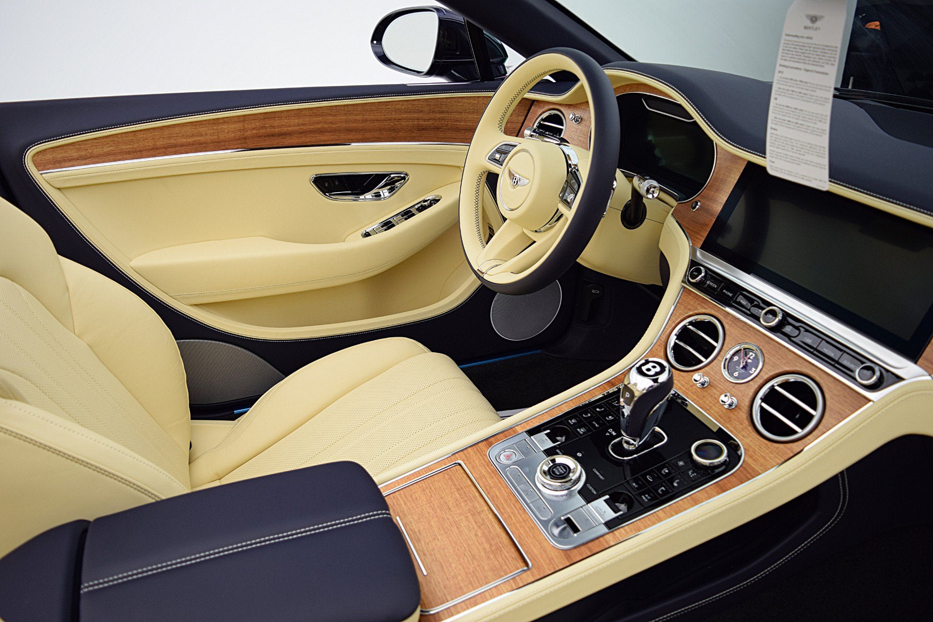 2024 Bentley Continental GTC V8/LEASE OPTIONS AVAILABLE