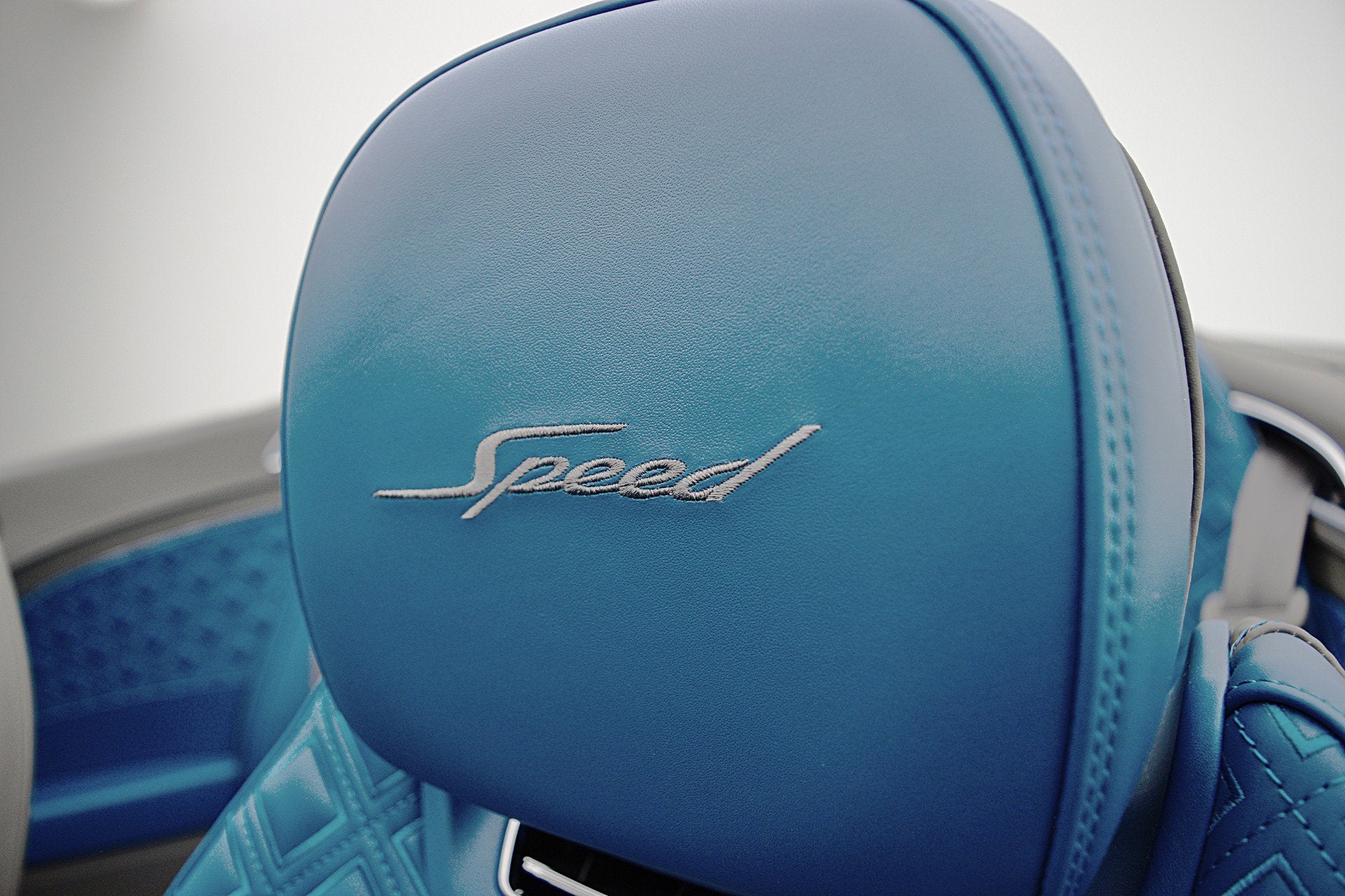 2023 Bentley Continental GTC S V8/ORIGINAL MSRP $420,825/LEASE OPTIONS AVAILABLE