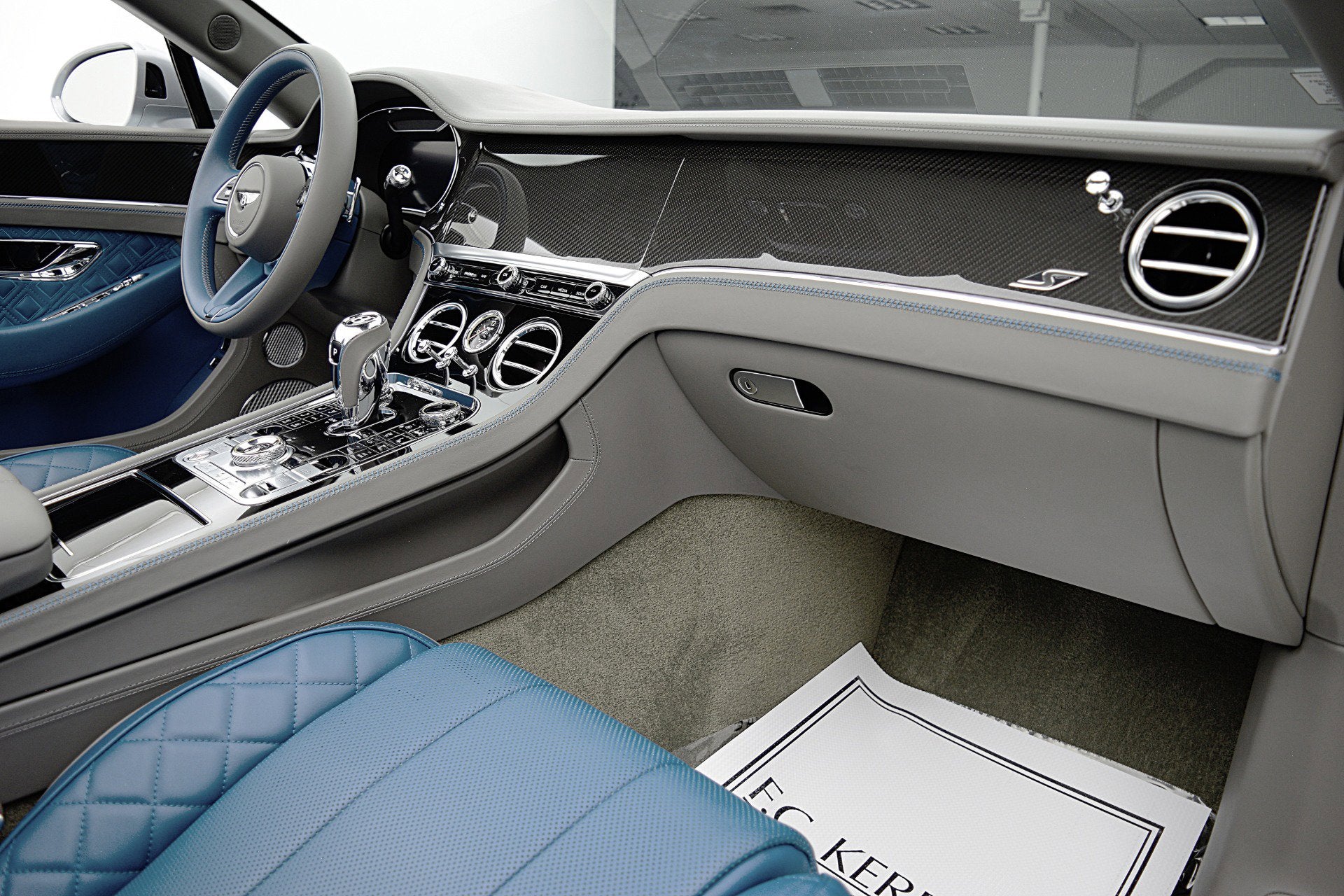 2023 Bentley Continental GTC S V8/ORIGINAL MSRP $420,825/LEASE OPTIONS AVAILABLE