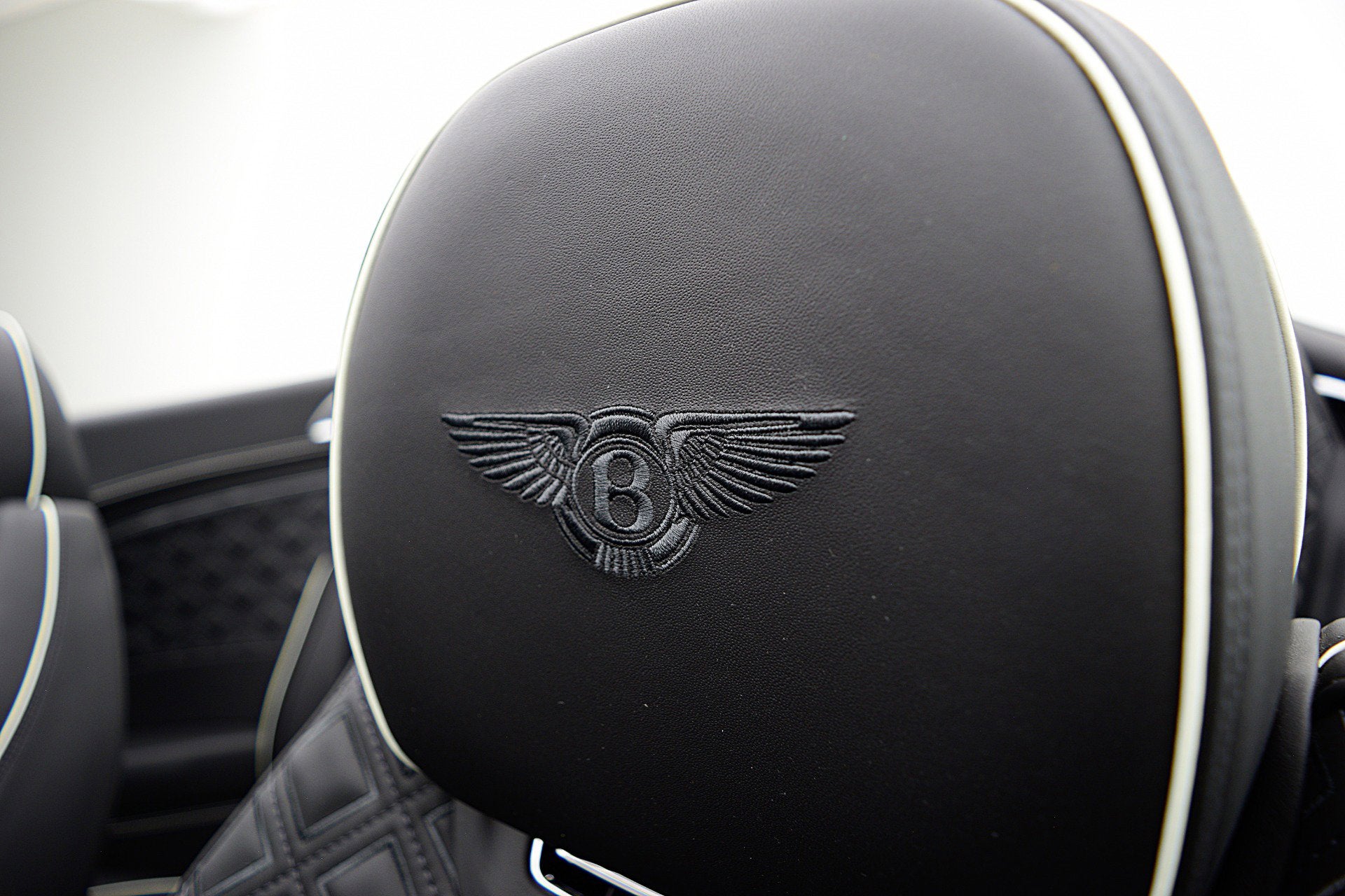 2023 Bentley Continental GTC Azure V8/LEASE OPTIONS AVAILABLE