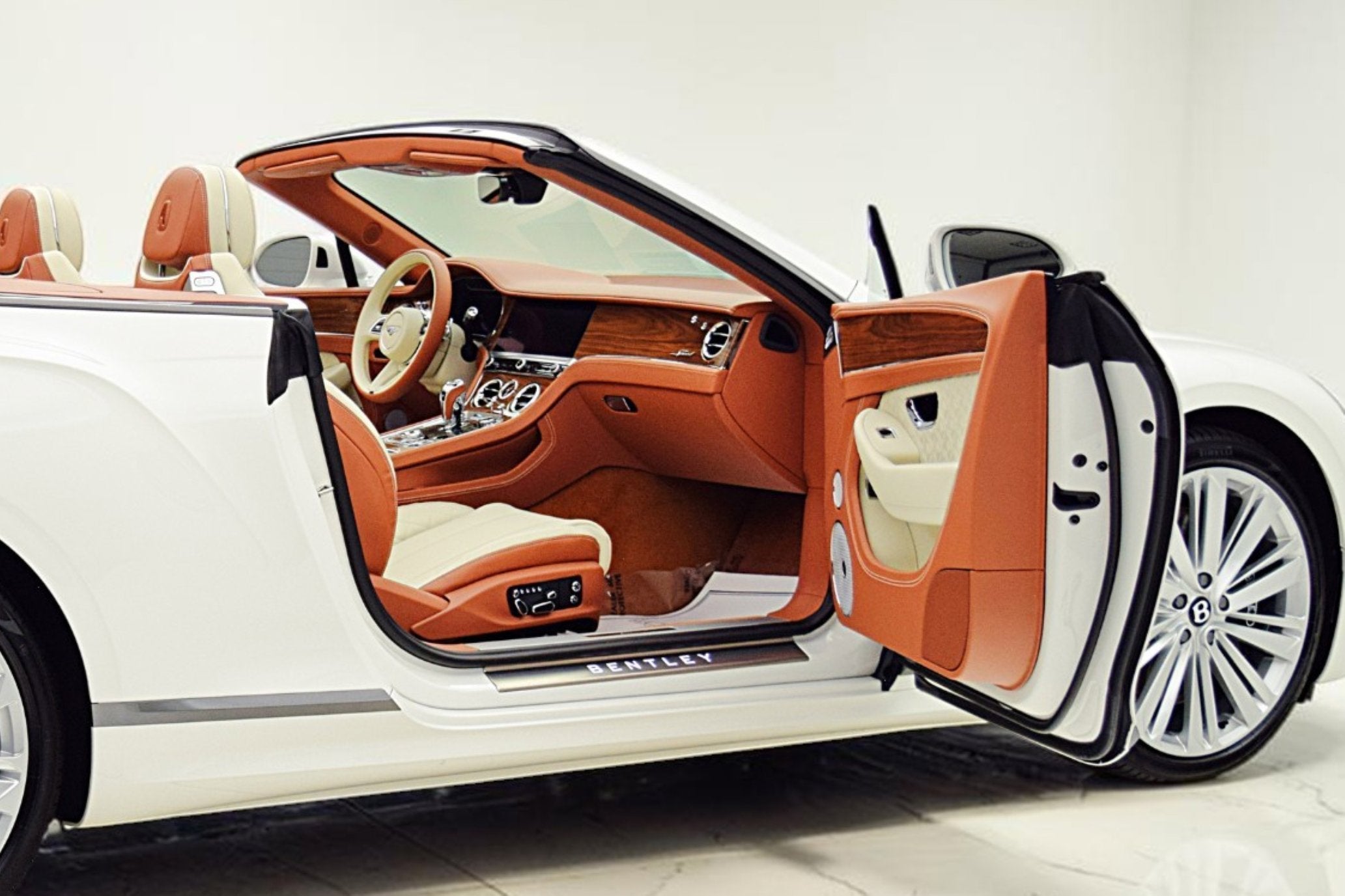 2024 Bentley Continental GTC Speed/LEASE OPTIONS AVAILABLE