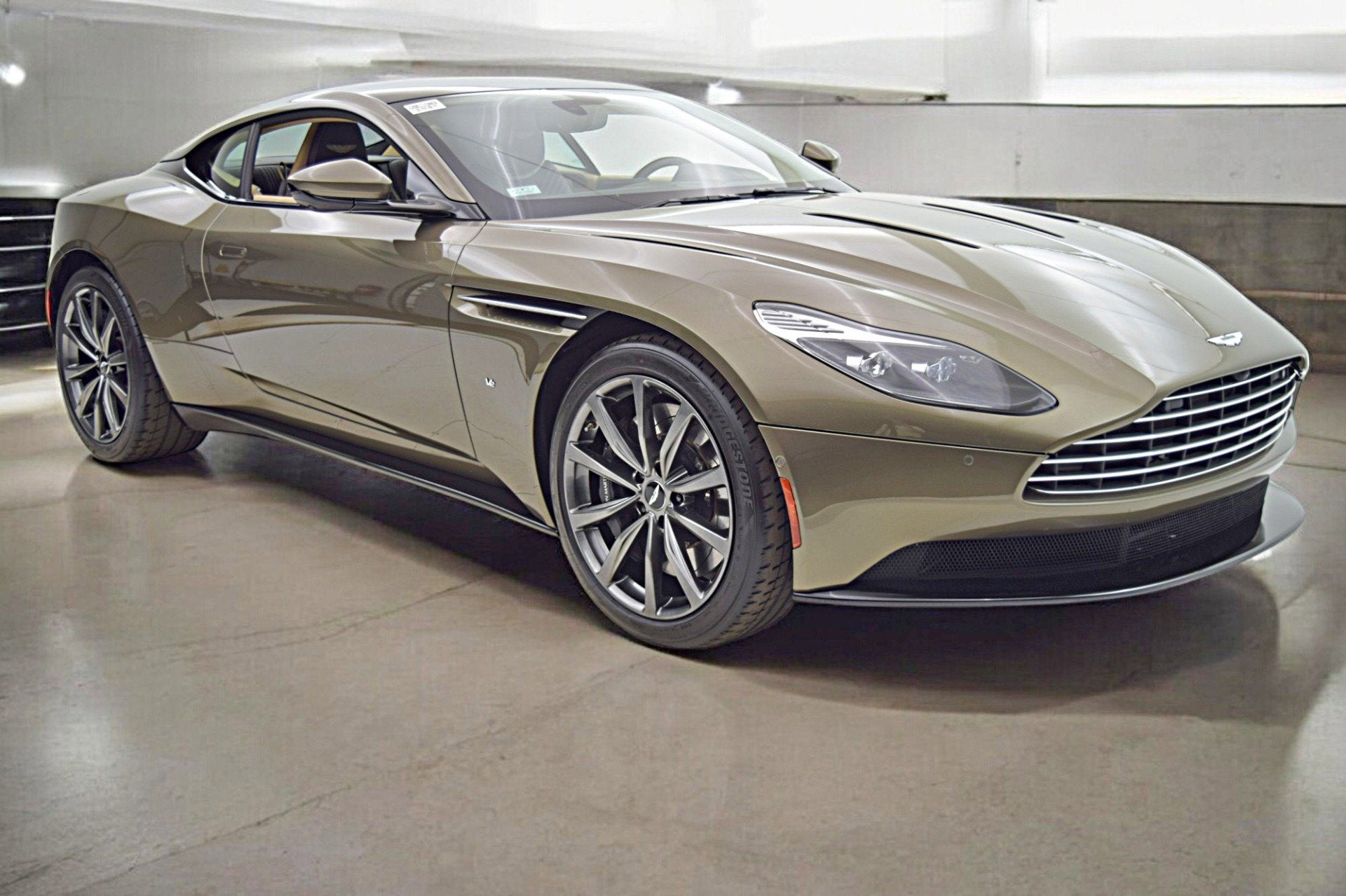 2018 Aston Martin DB11 V12