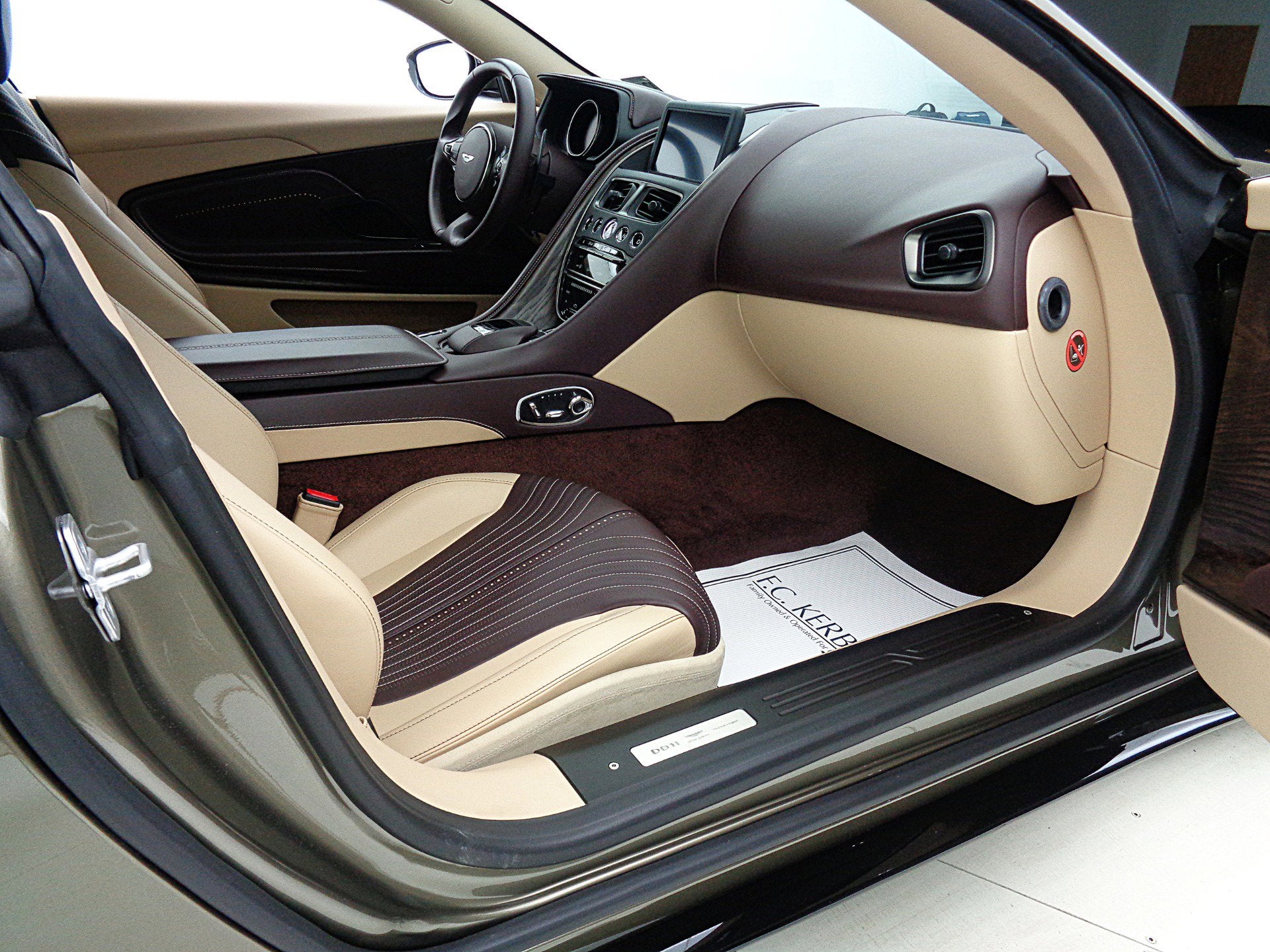 2018 Aston Martin DB11 V12