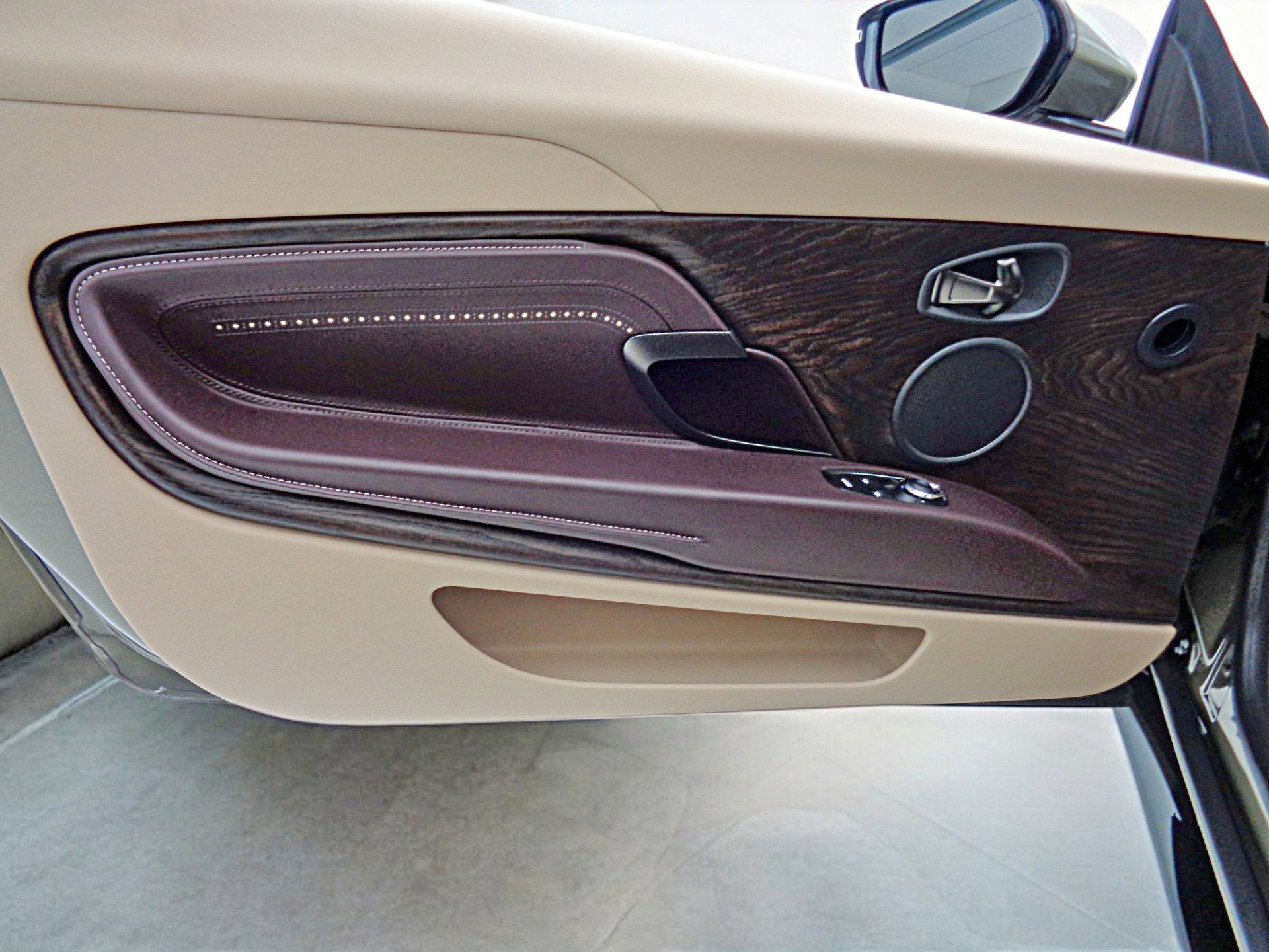 2018 Aston Martin DB11 V12