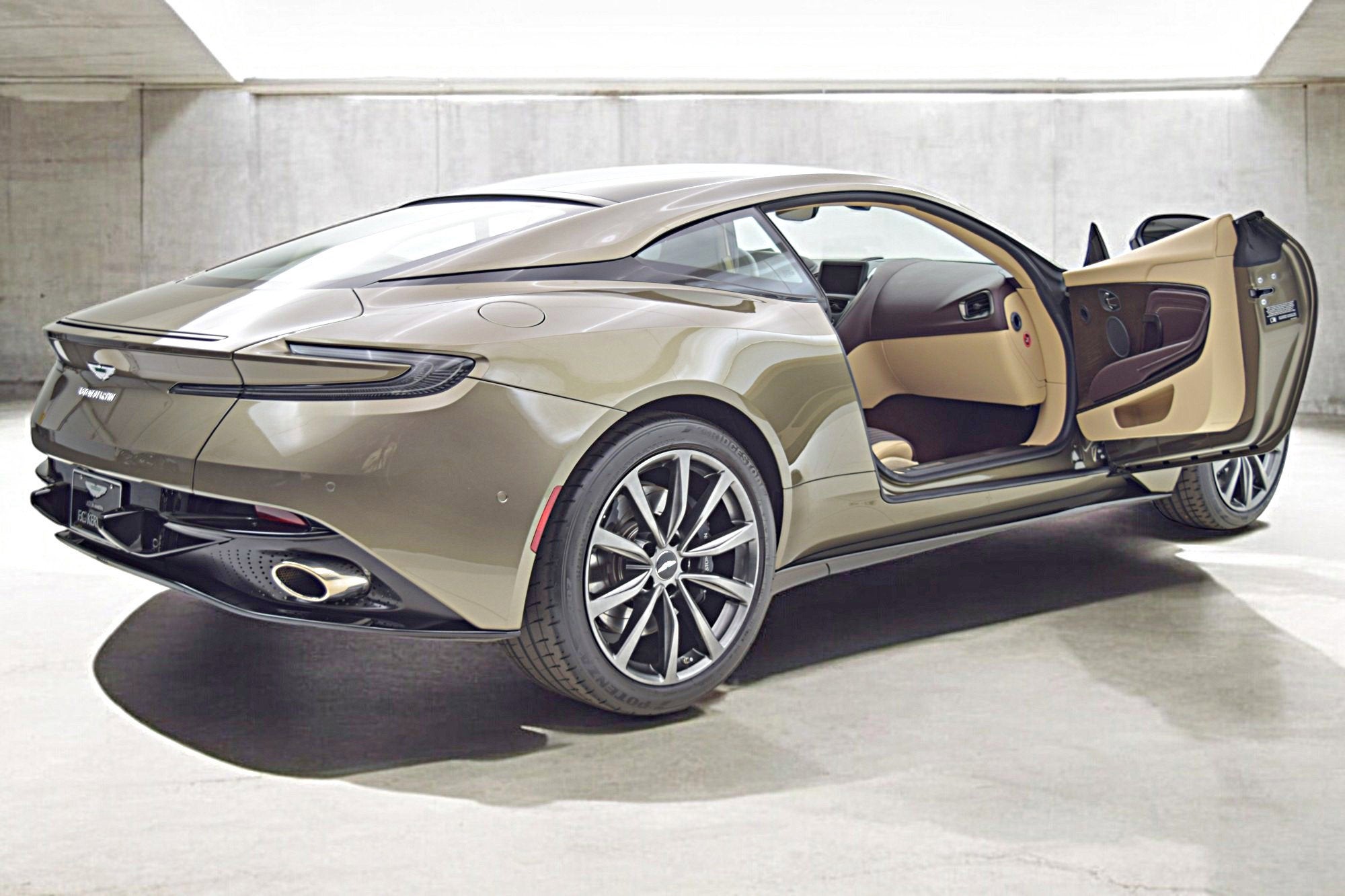 2018 Aston Martin DB11 V12