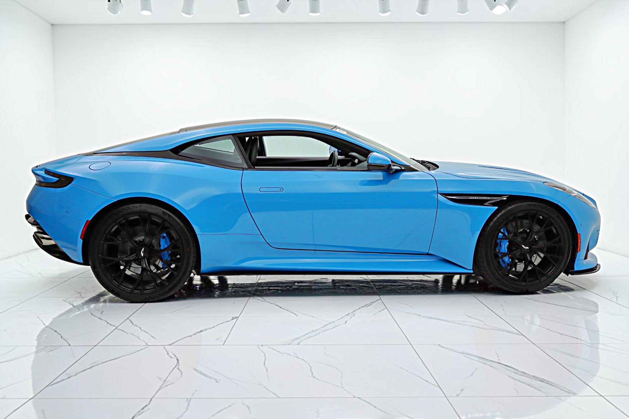 2024 Aston Martin DB12 Coupe/LEASE OPTIONS AVAILABLE
