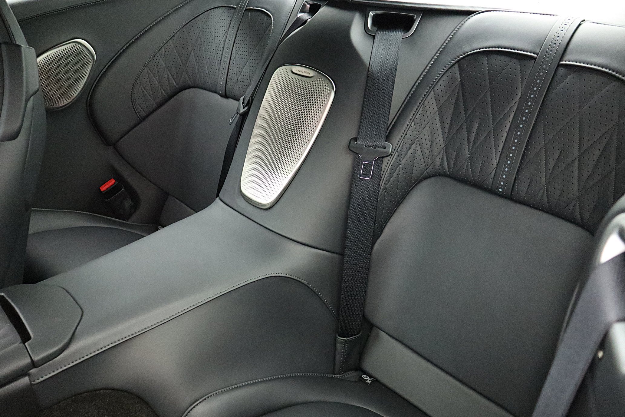 2024 Aston Martin DB12 Coupe/LEASE OPTIONS AVAILABLE