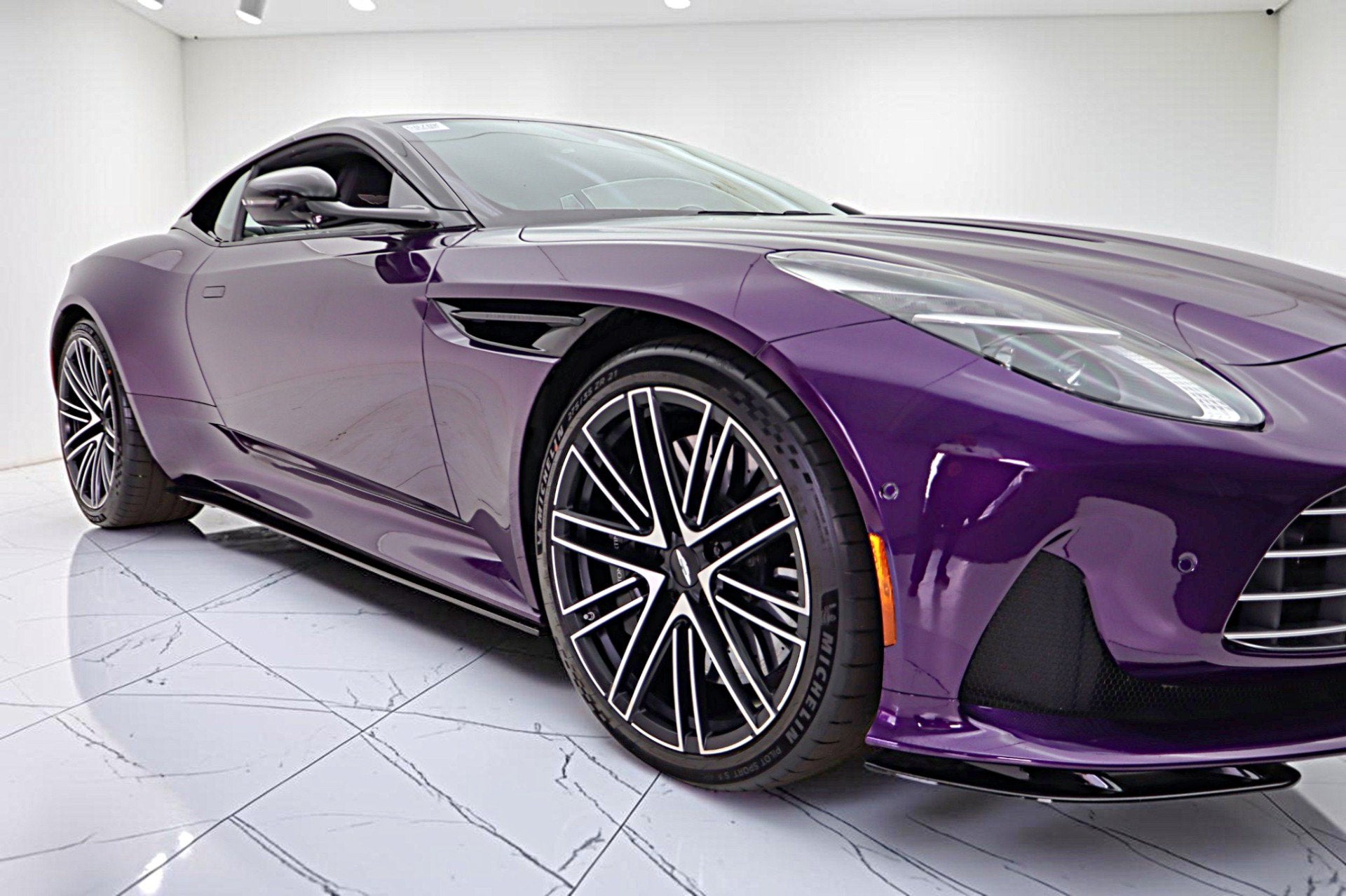 2024 Aston Martin DB12 Coupe/LEASE OPTIONS AVAILABLE