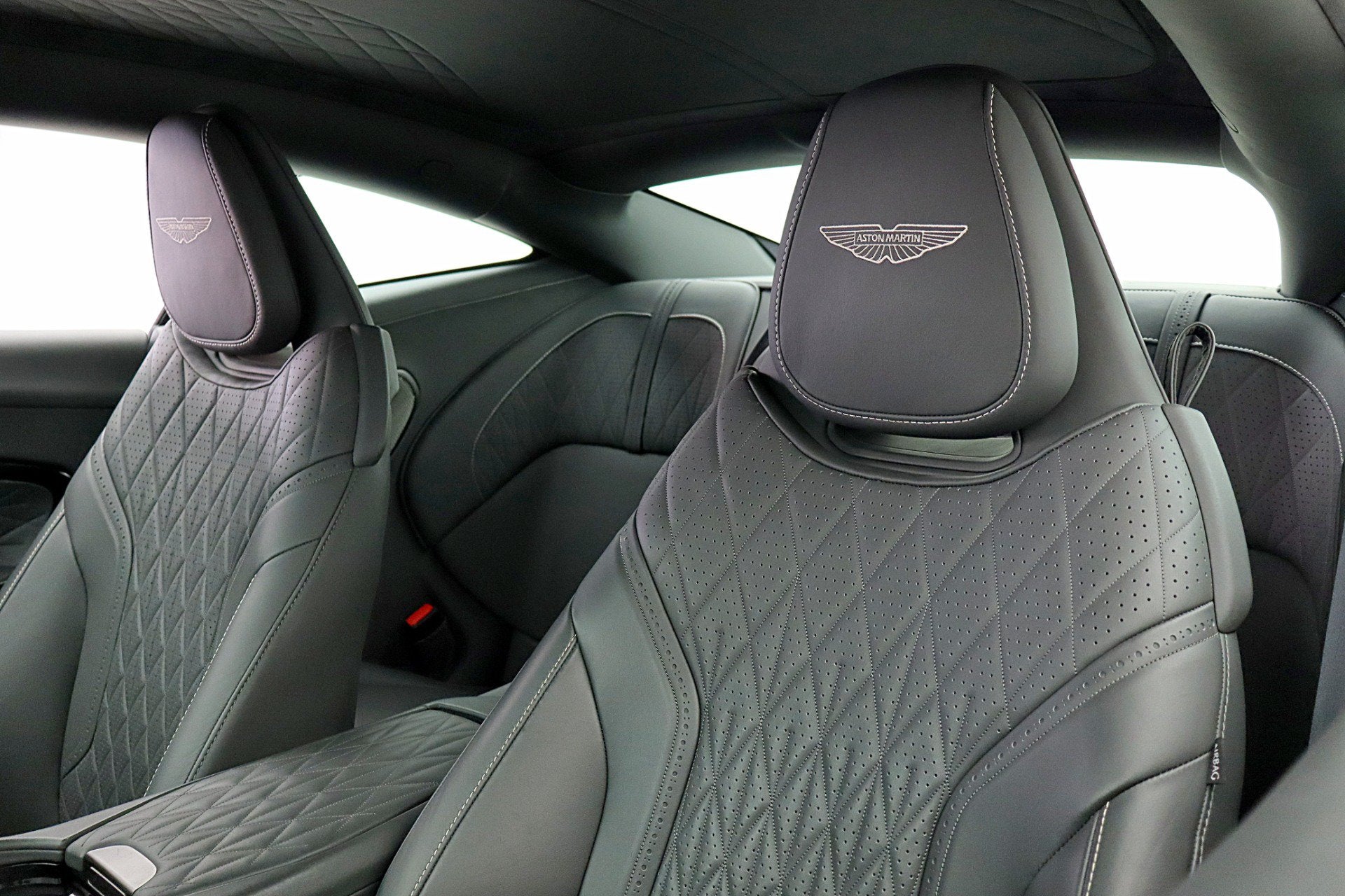 2024 Aston Martin DB12 Coupe/LEASE OPTIONS AVAILABLE