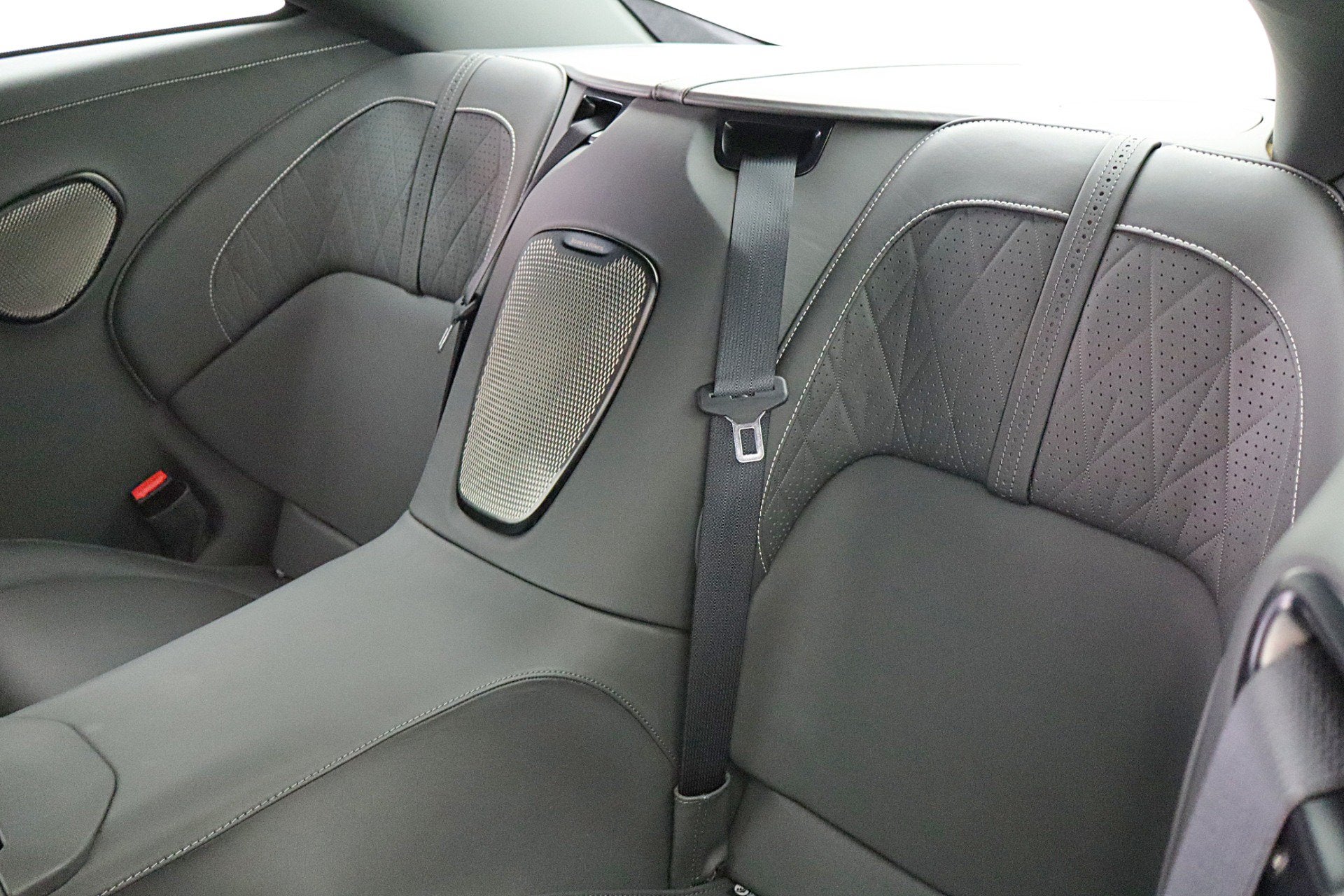 2024 Aston Martin DB12 Coupe/LEASE OPTIONS AVAILABLE