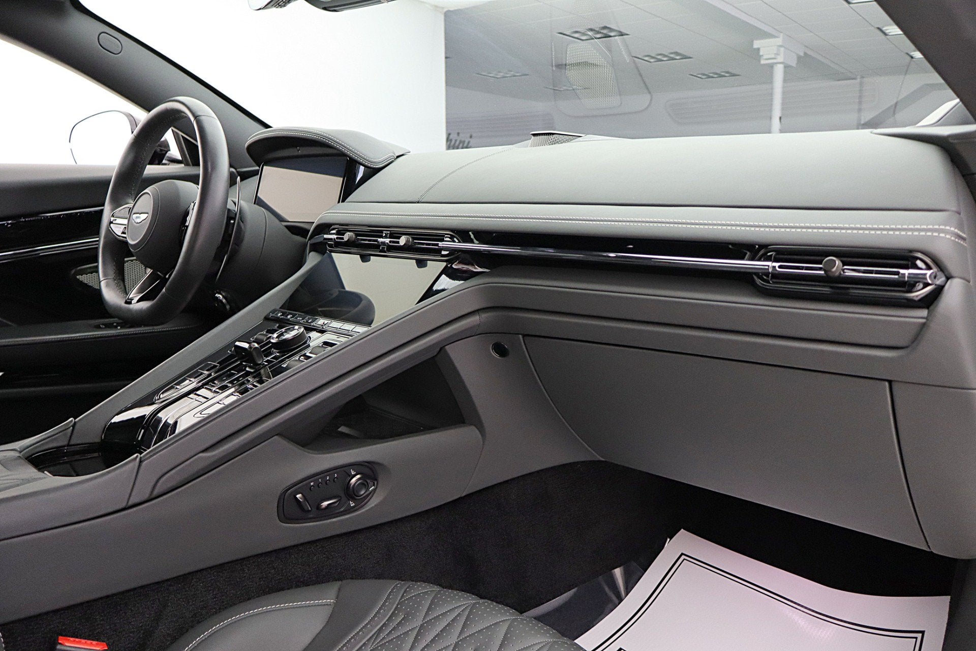 2024 Aston Martin DB12 Coupe/LEASE OPTIONS AVAILABLE