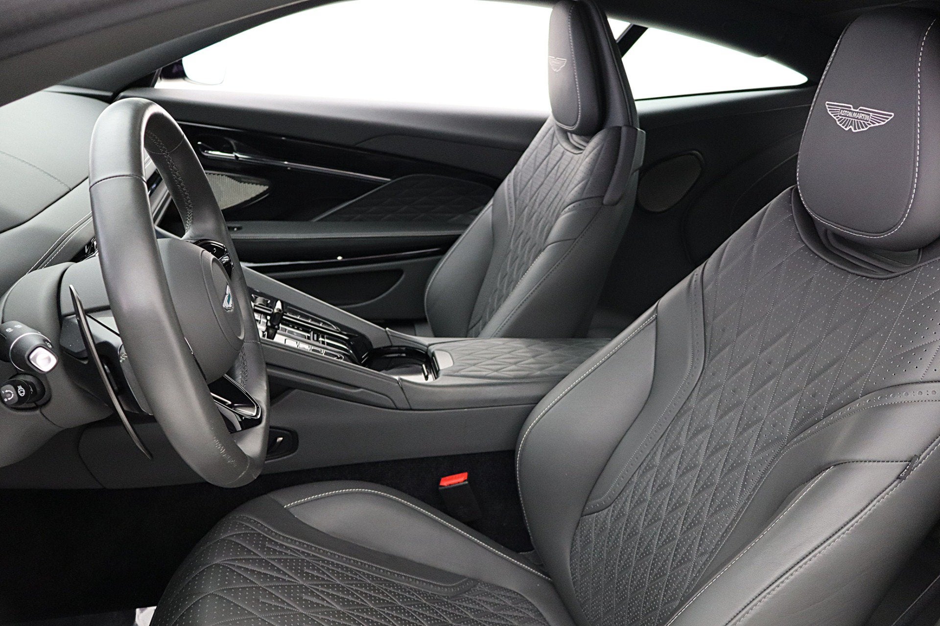 2024 Aston Martin DB12 Coupe/LEASE OPTIONS AVAILABLE