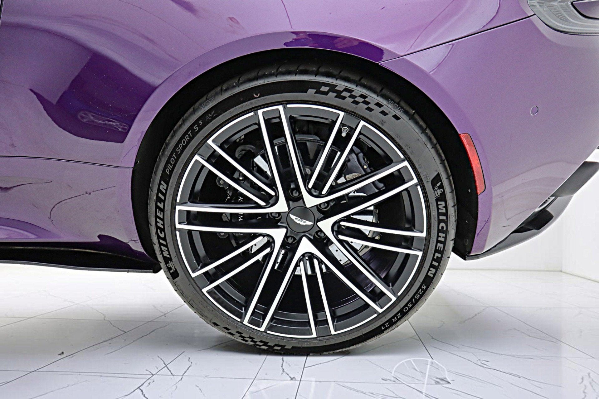 2024 Aston Martin DB12 Coupe/LEASE OPTIONS AVAILABLE