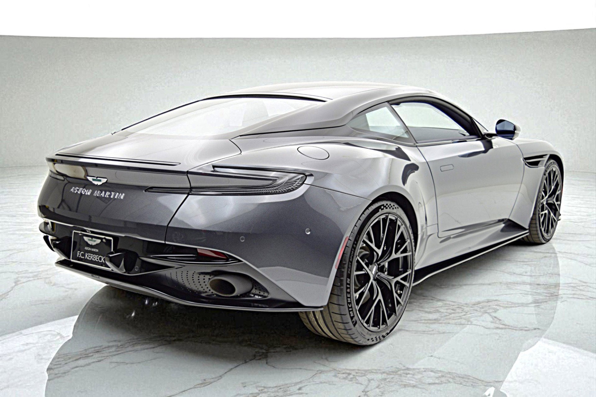 2024 Aston Martin DB12 NA
