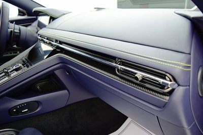 2024 Aston Martin DB12 NA