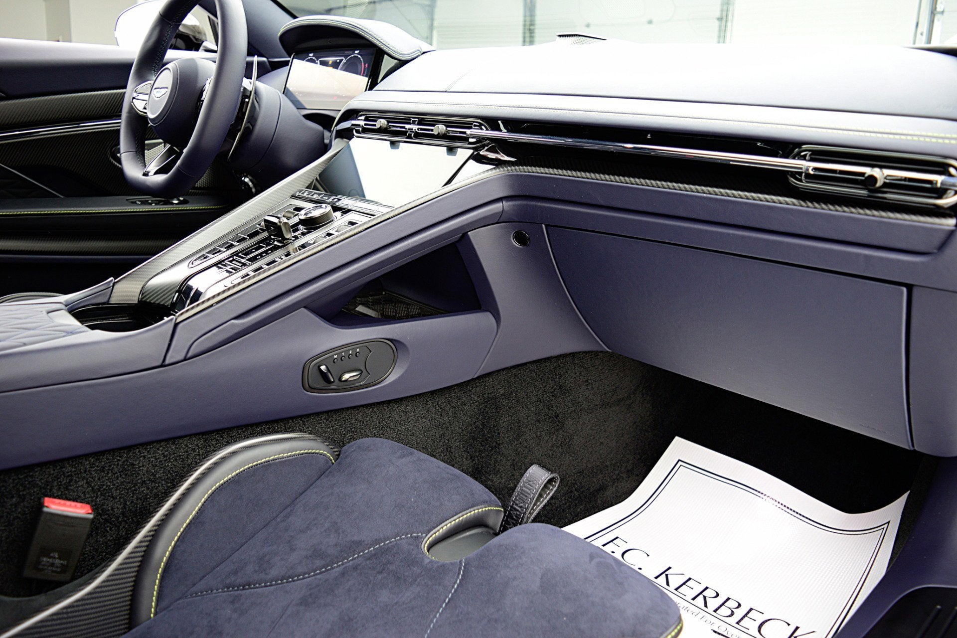 2024 Aston Martin DB12 NA