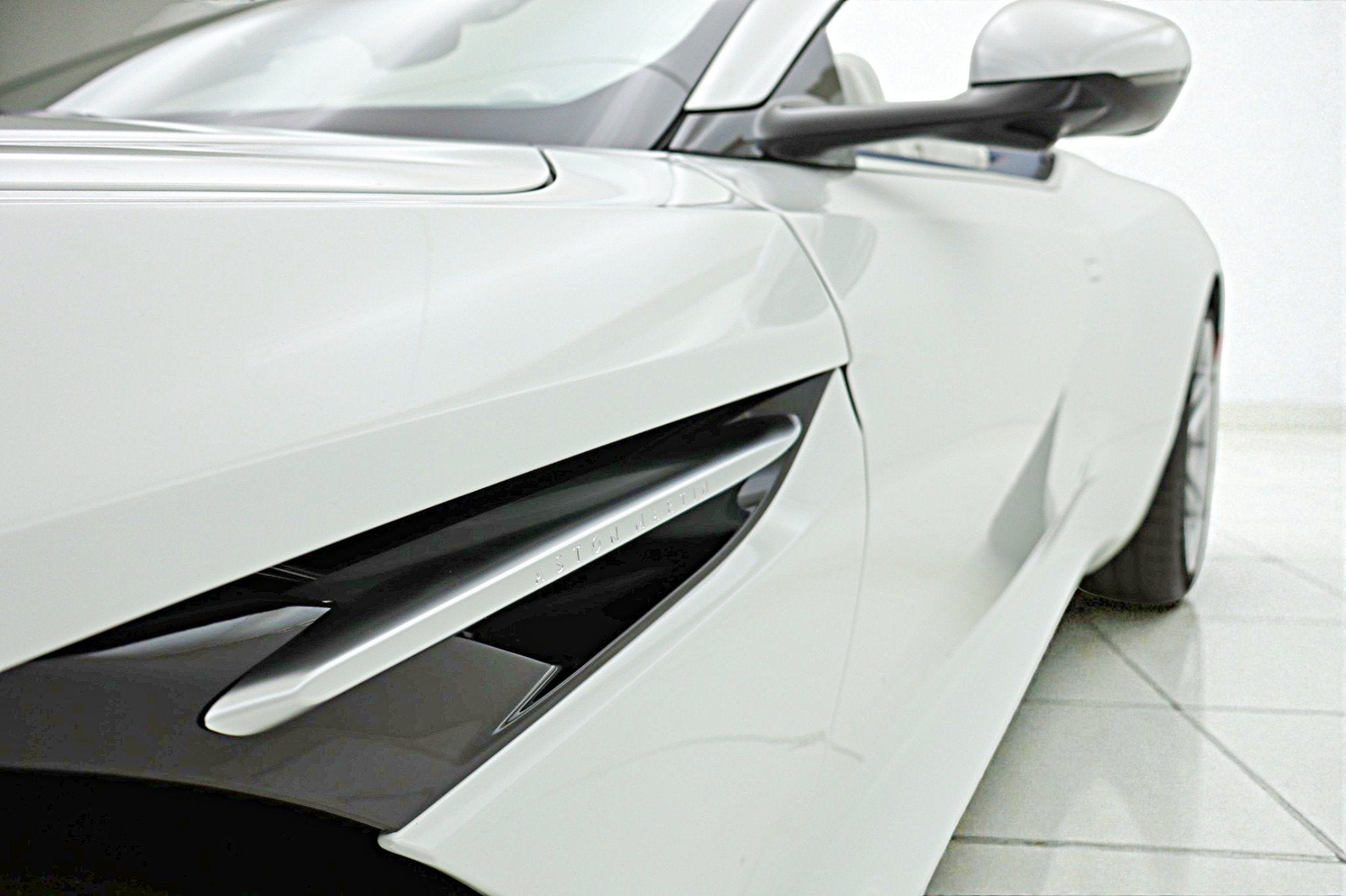 2026 Aston Martin DB12 Volante