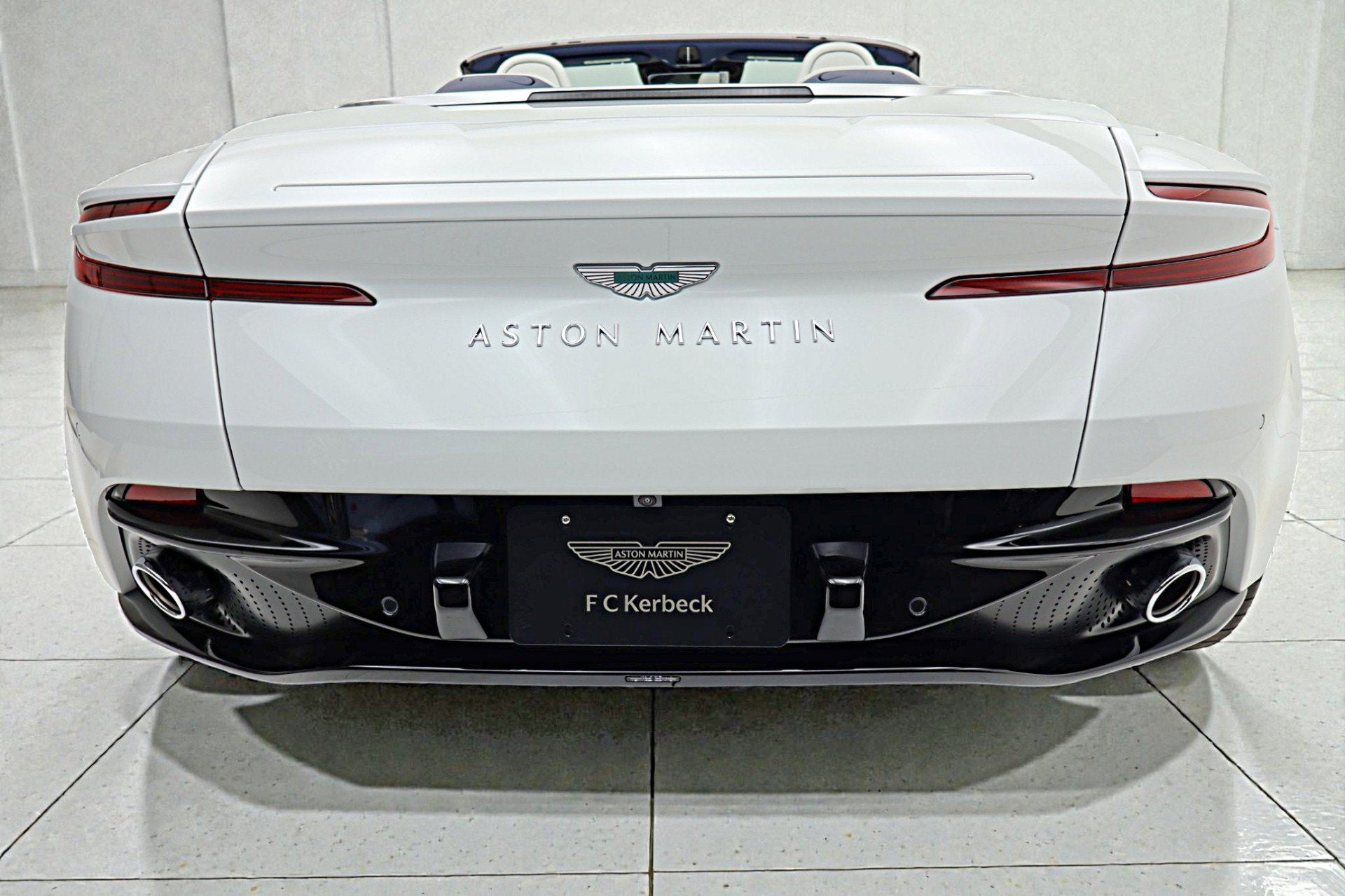2026 Aston Martin DB12 Volante