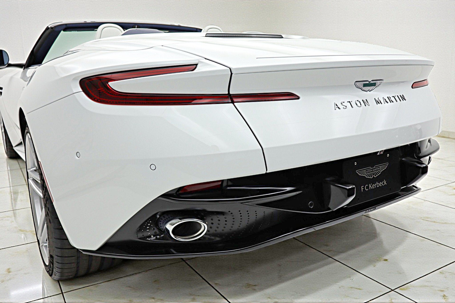 2026 Aston Martin DB12 Volante