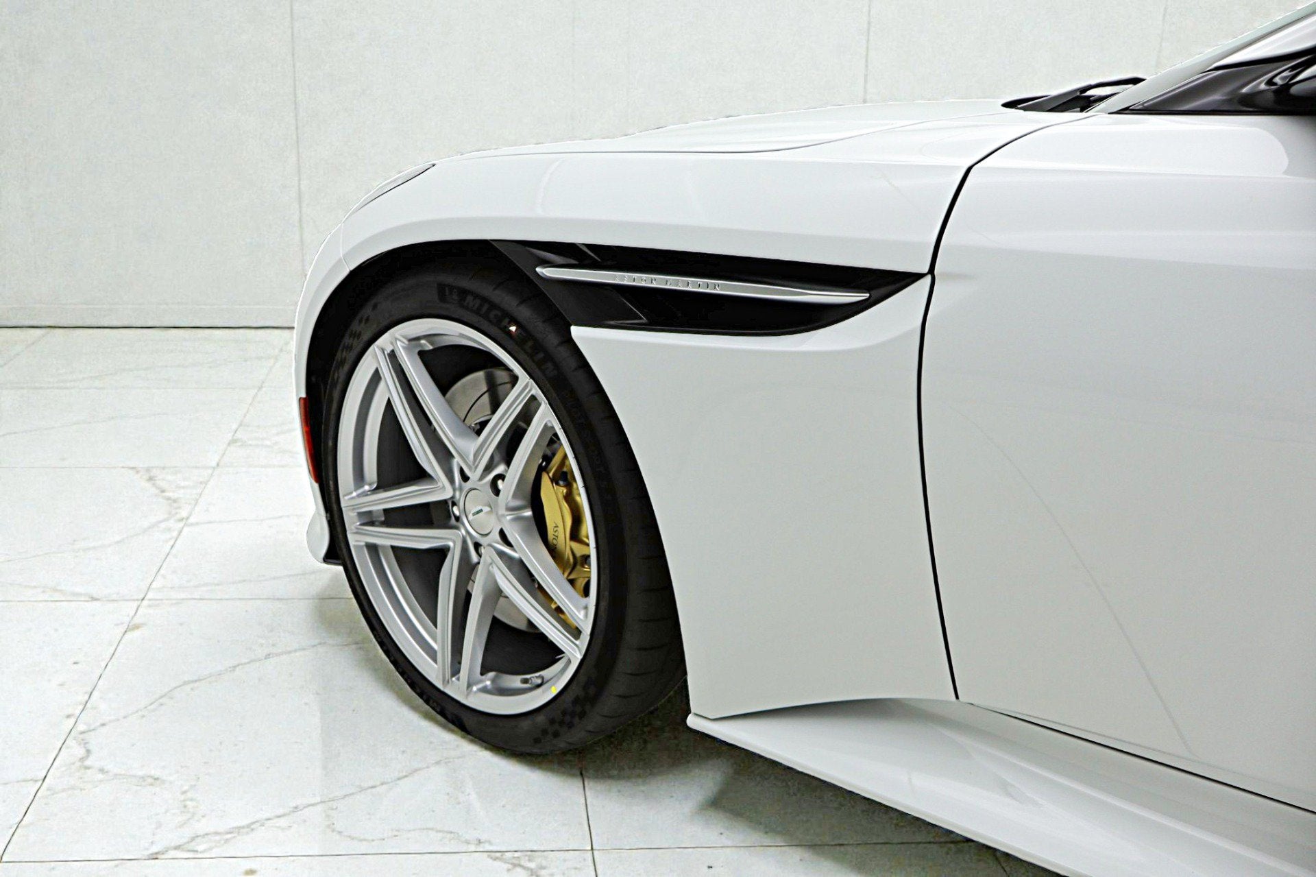 2026 Aston Martin DB12 Volante