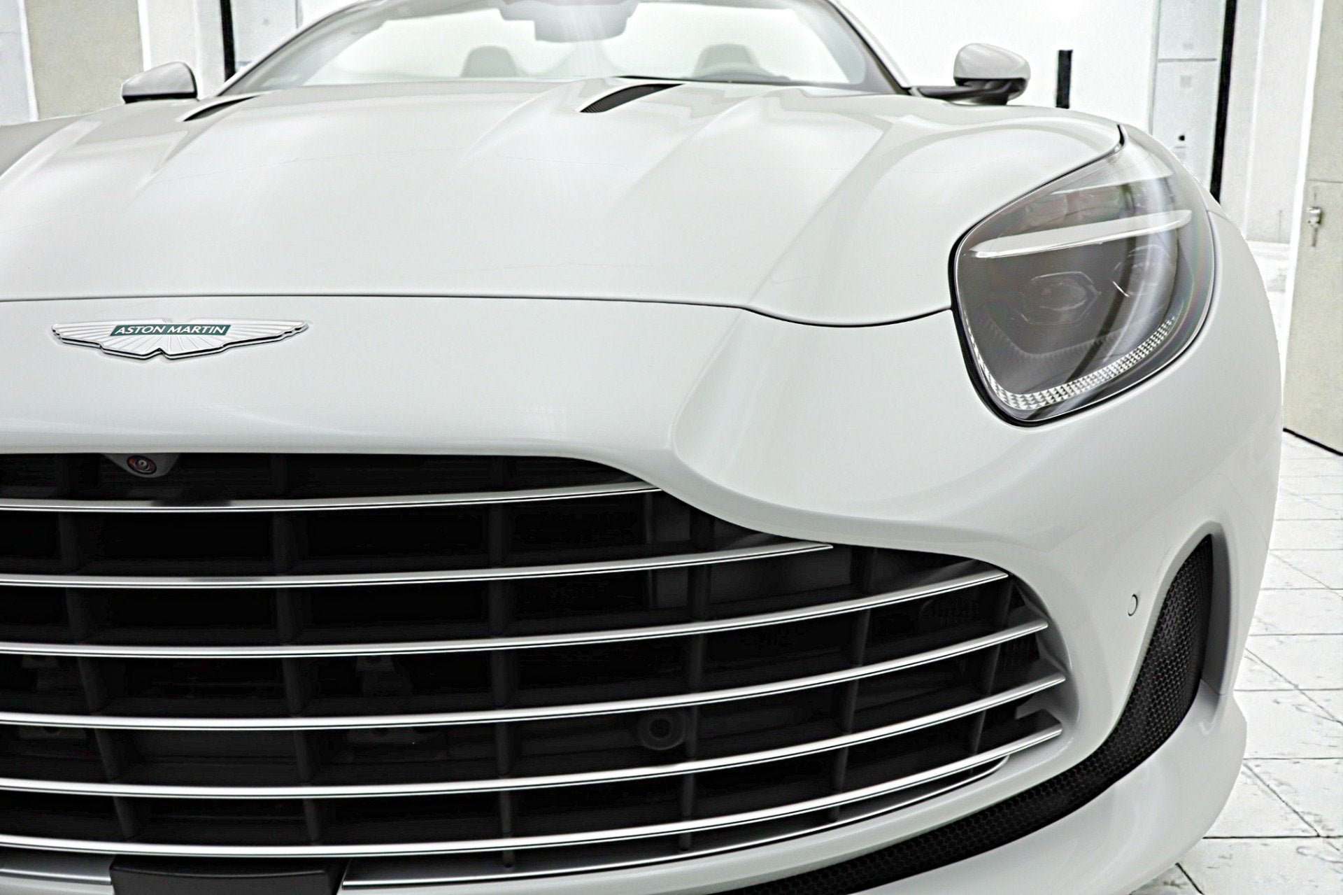 2026 Aston Martin DB12 Volante