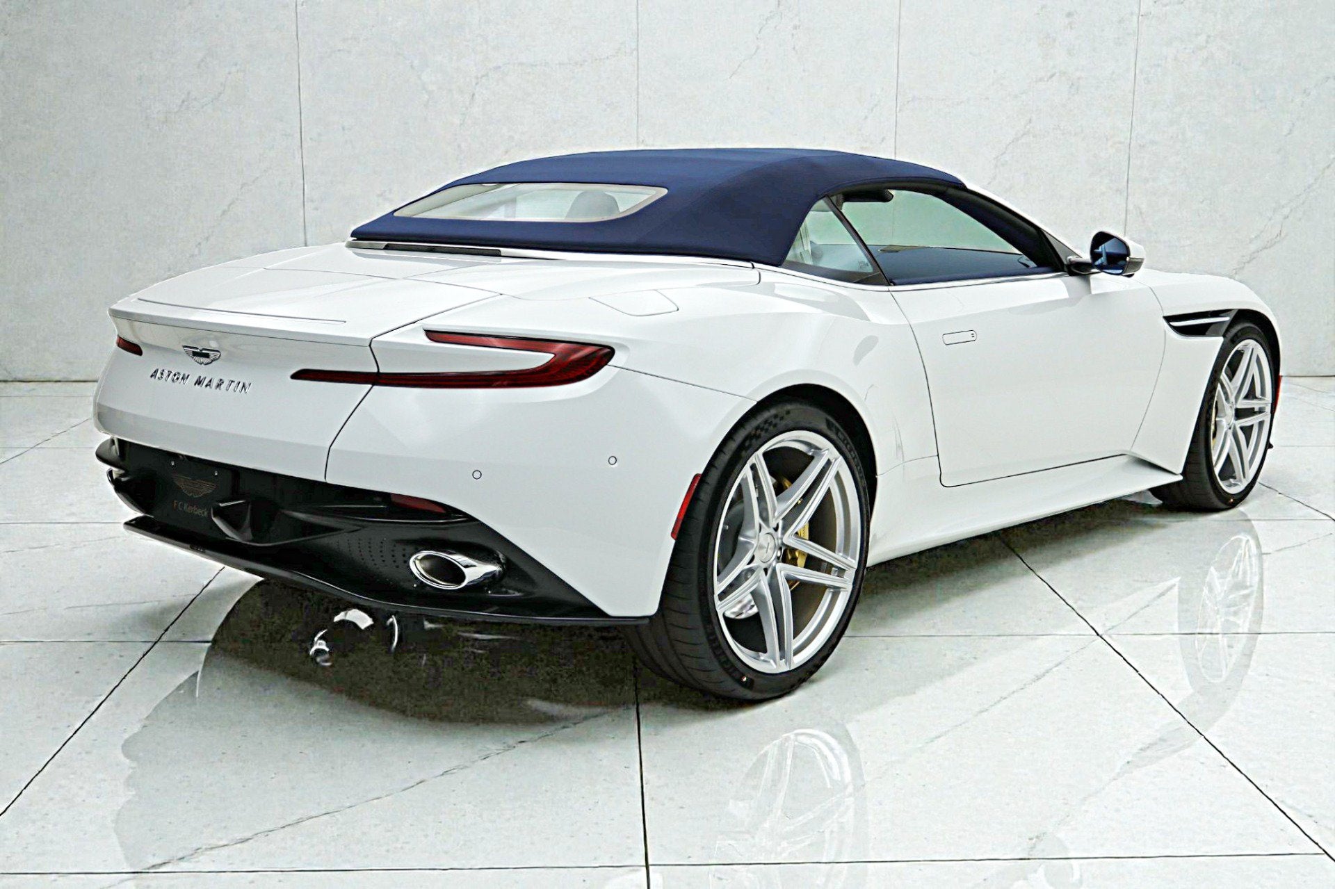 2026 Aston Martin DB12 Volante