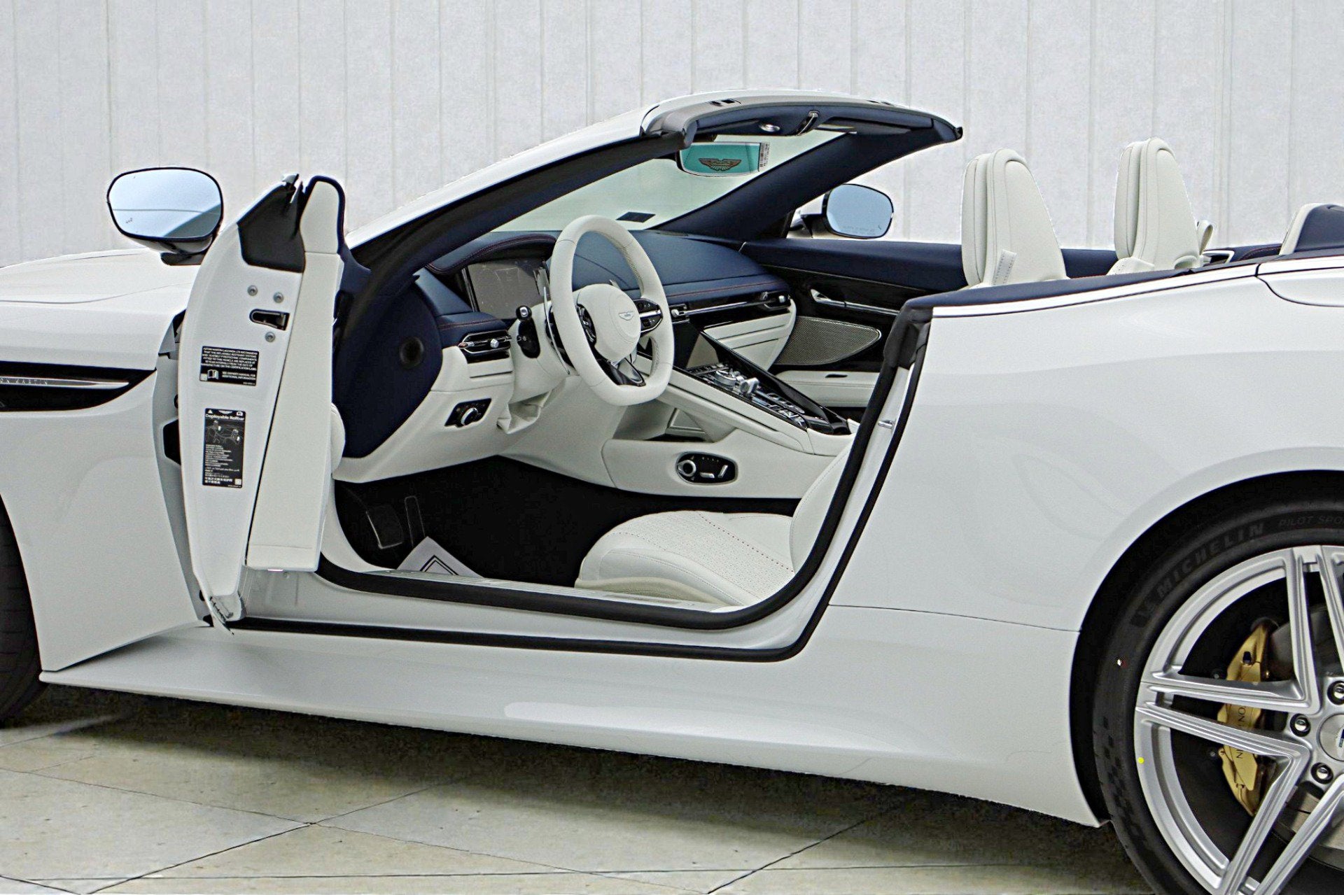 2026 Aston Martin DB12 Volante