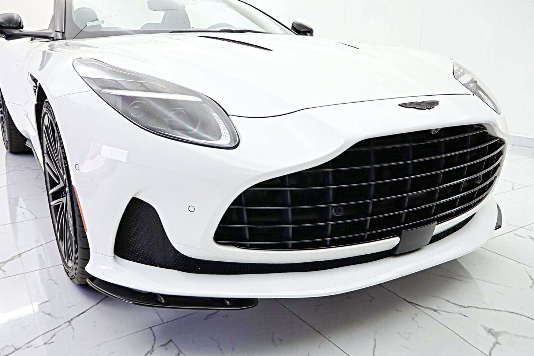 2024 Aston Martin DB12 Volante