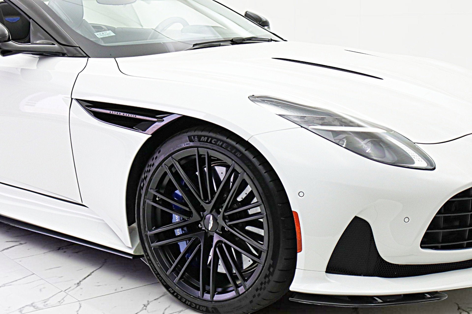 2024 Aston Martin DB12 Volante
