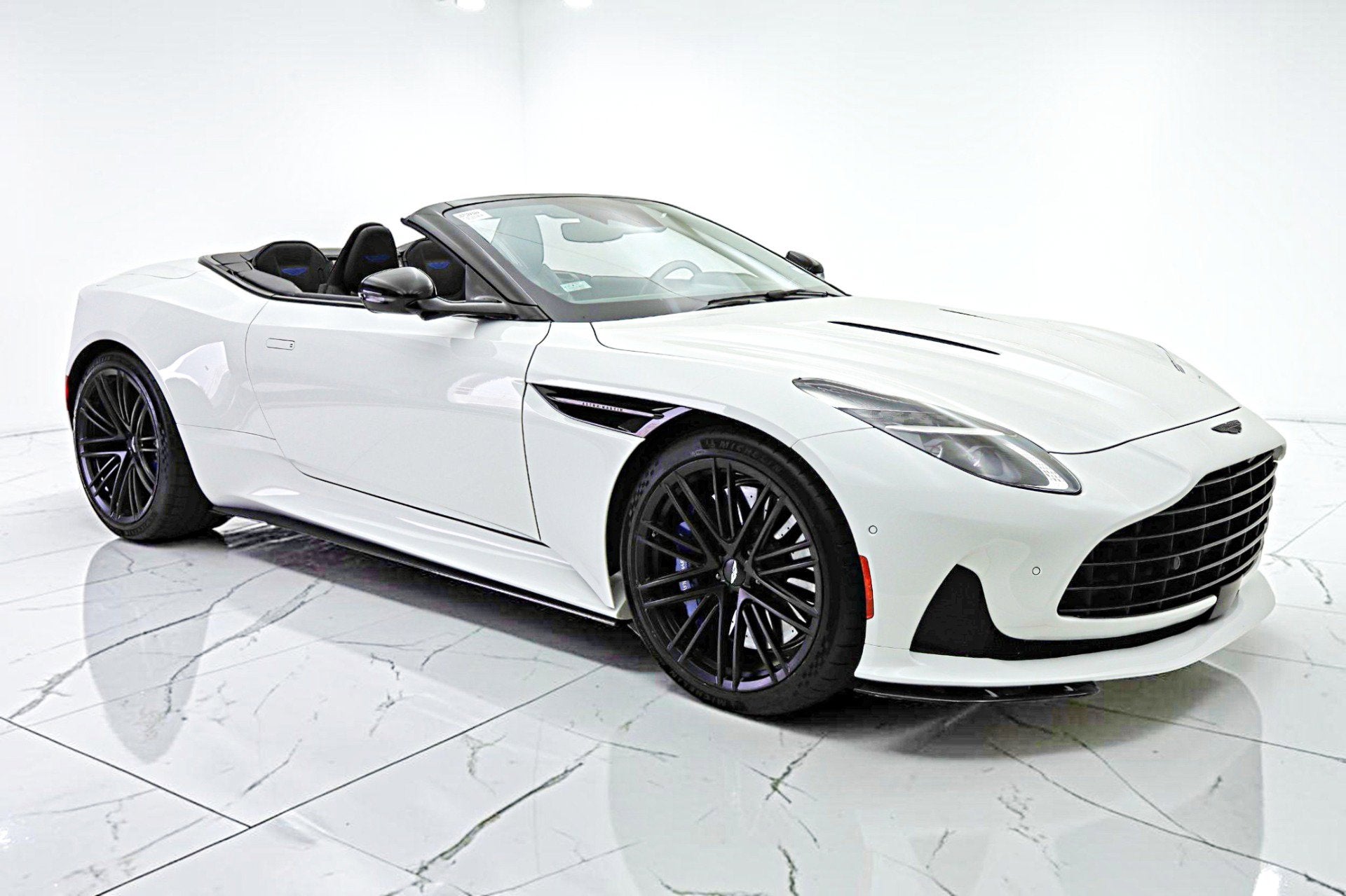 2024 Aston Martin DB12 Volante