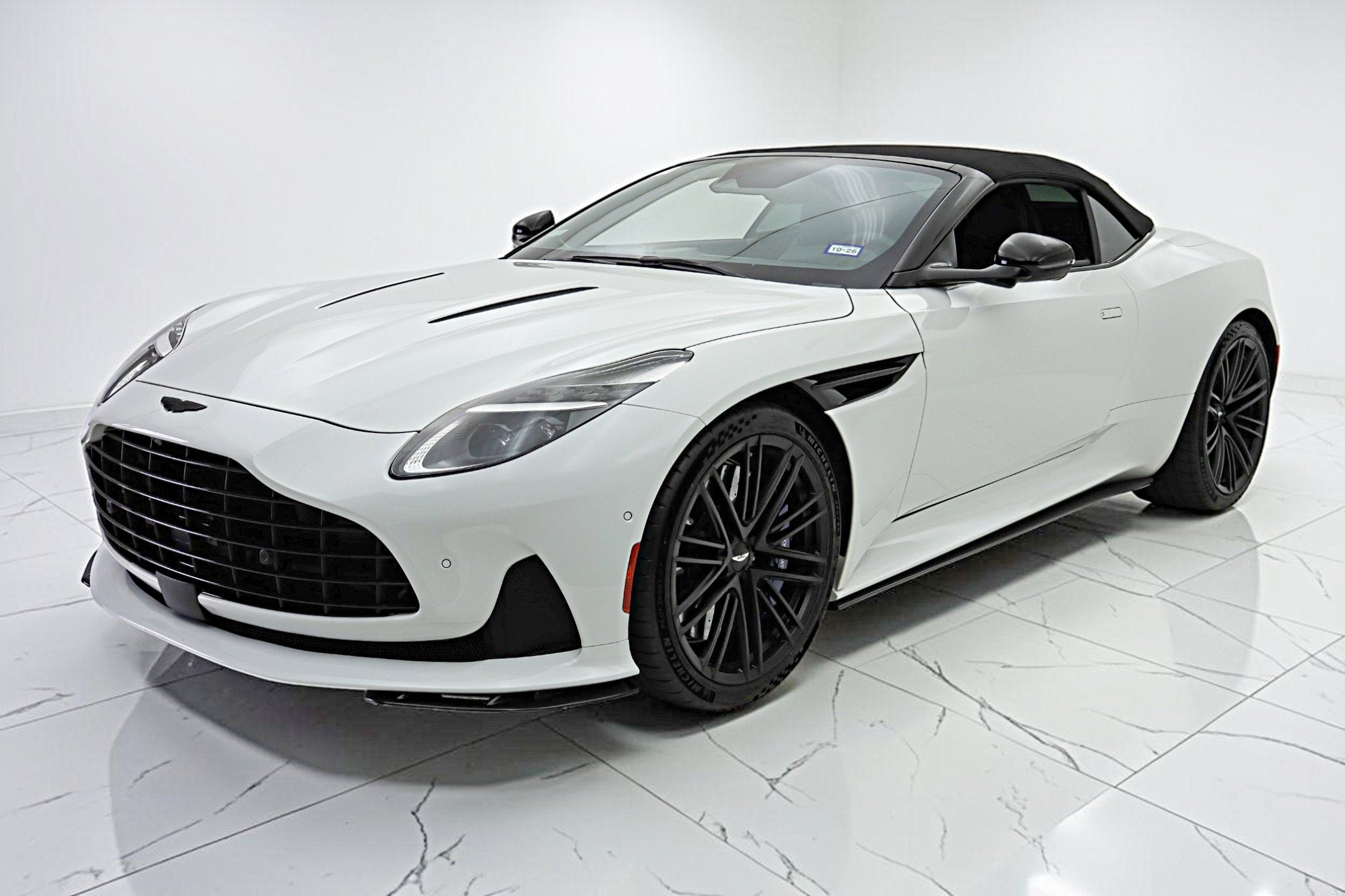 2024 Aston Martin DB12 Volante